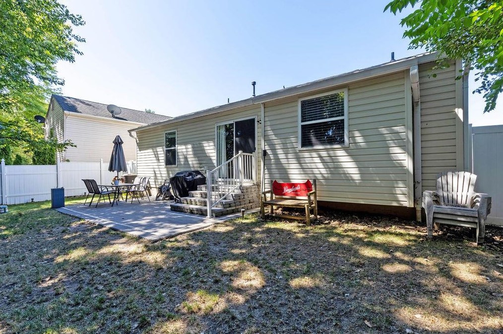 1364 Tenagra Way, Columbus OH 43228-9192 exterior