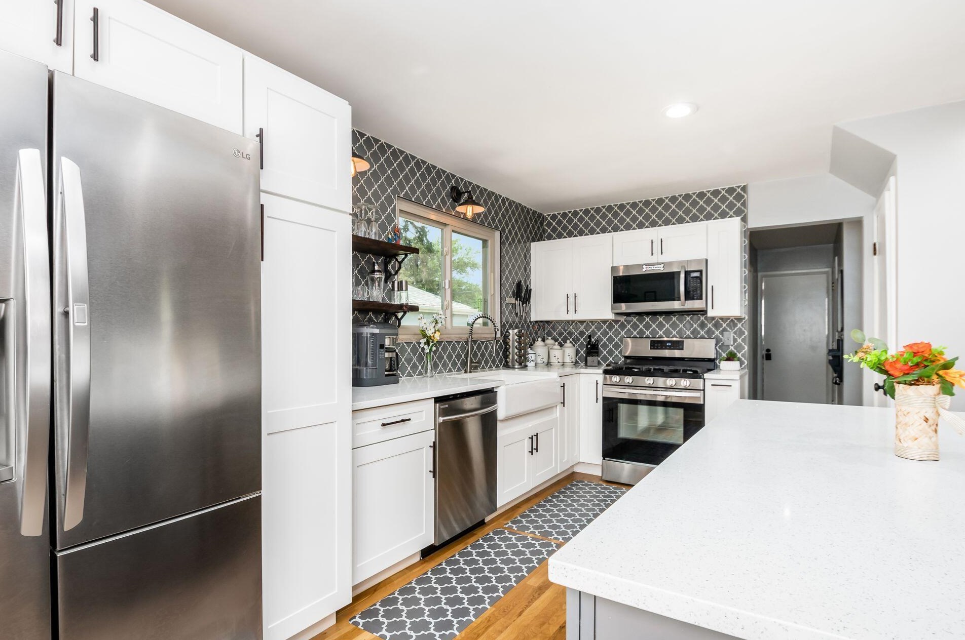 315 Kellner Rd, Columbus OH  43209-2044 exterior