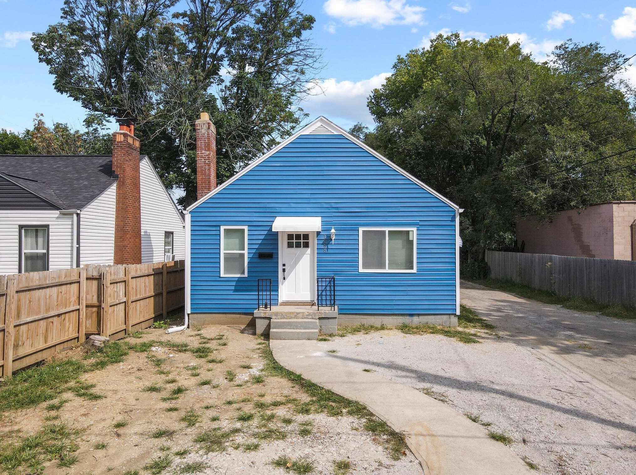 1068 Deshler Ave, Columbus, OH 43206-3106