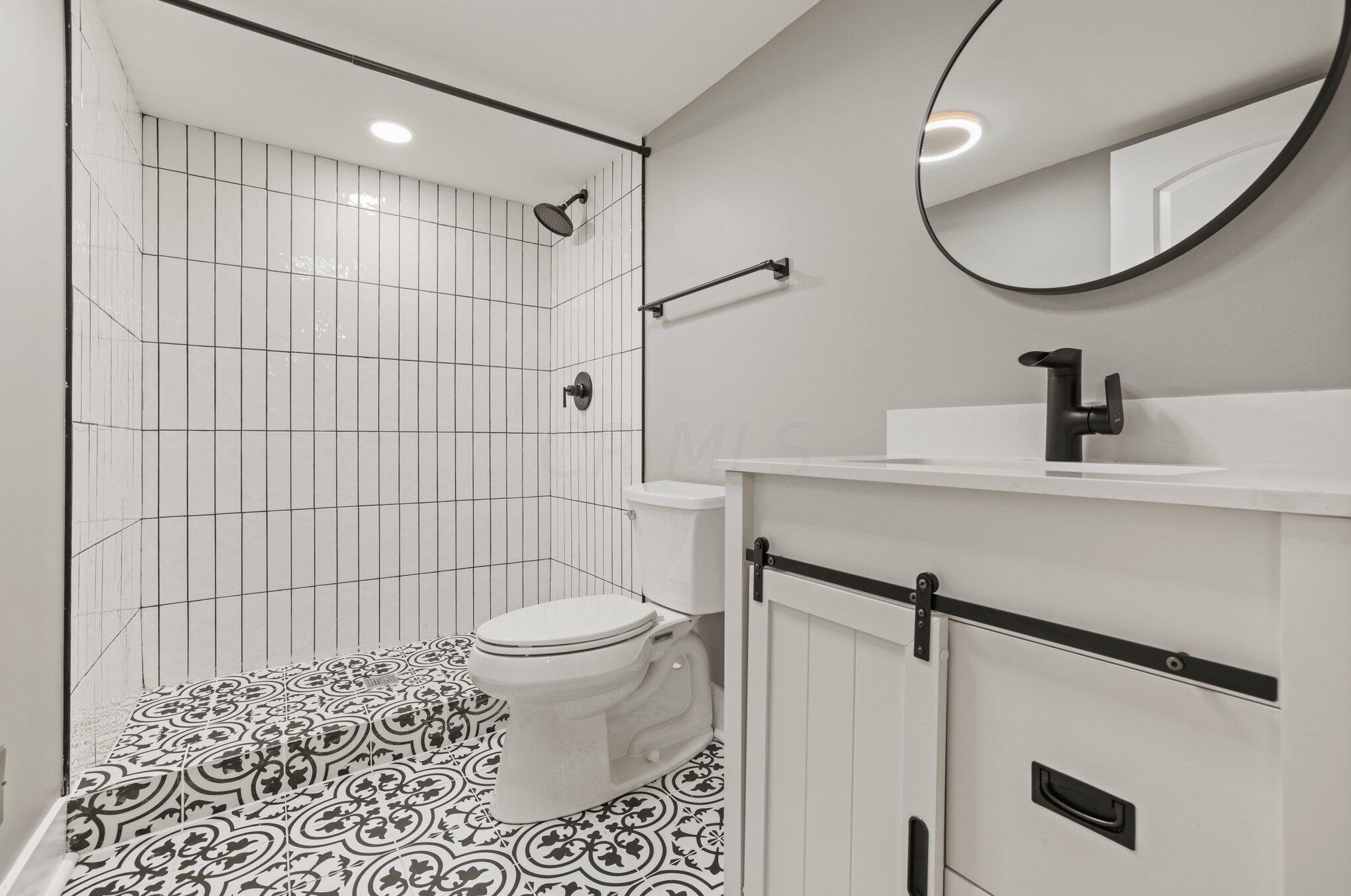 1068 Deshler Ave, Columbus OH  43206-2655 exterior