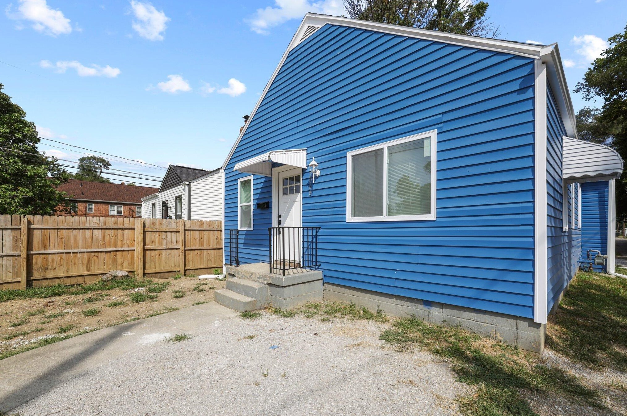 1068 Deshler Ave, Columbus OH  43206-2655 exterior