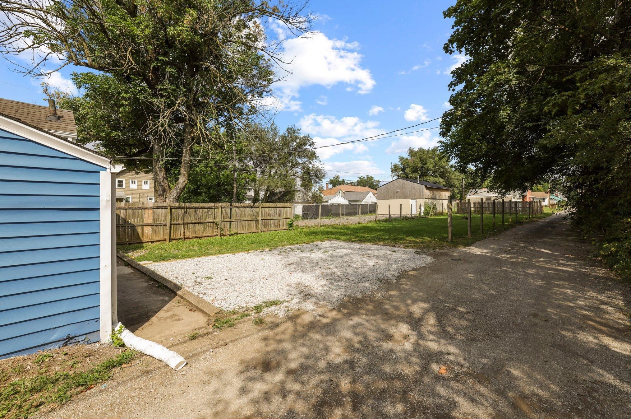 1068 Deshler Ave, Columbus OH  43206-2655 exterior