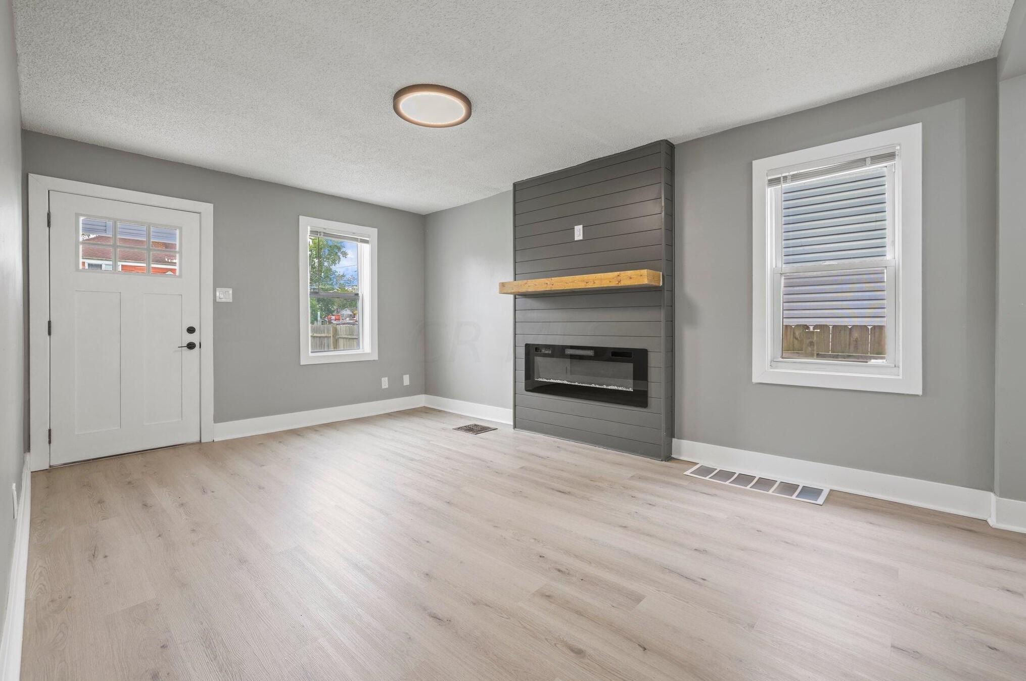 1068 Deshler Ave, Columbus OH  43206-2655 exterior