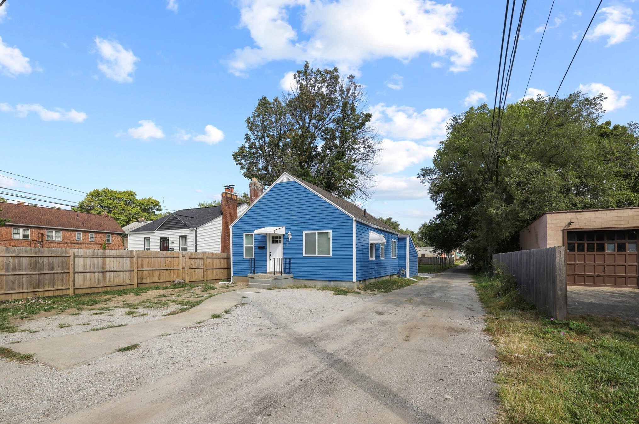 1068 Deshler Ave, Columbus OH  43206-2655 exterior