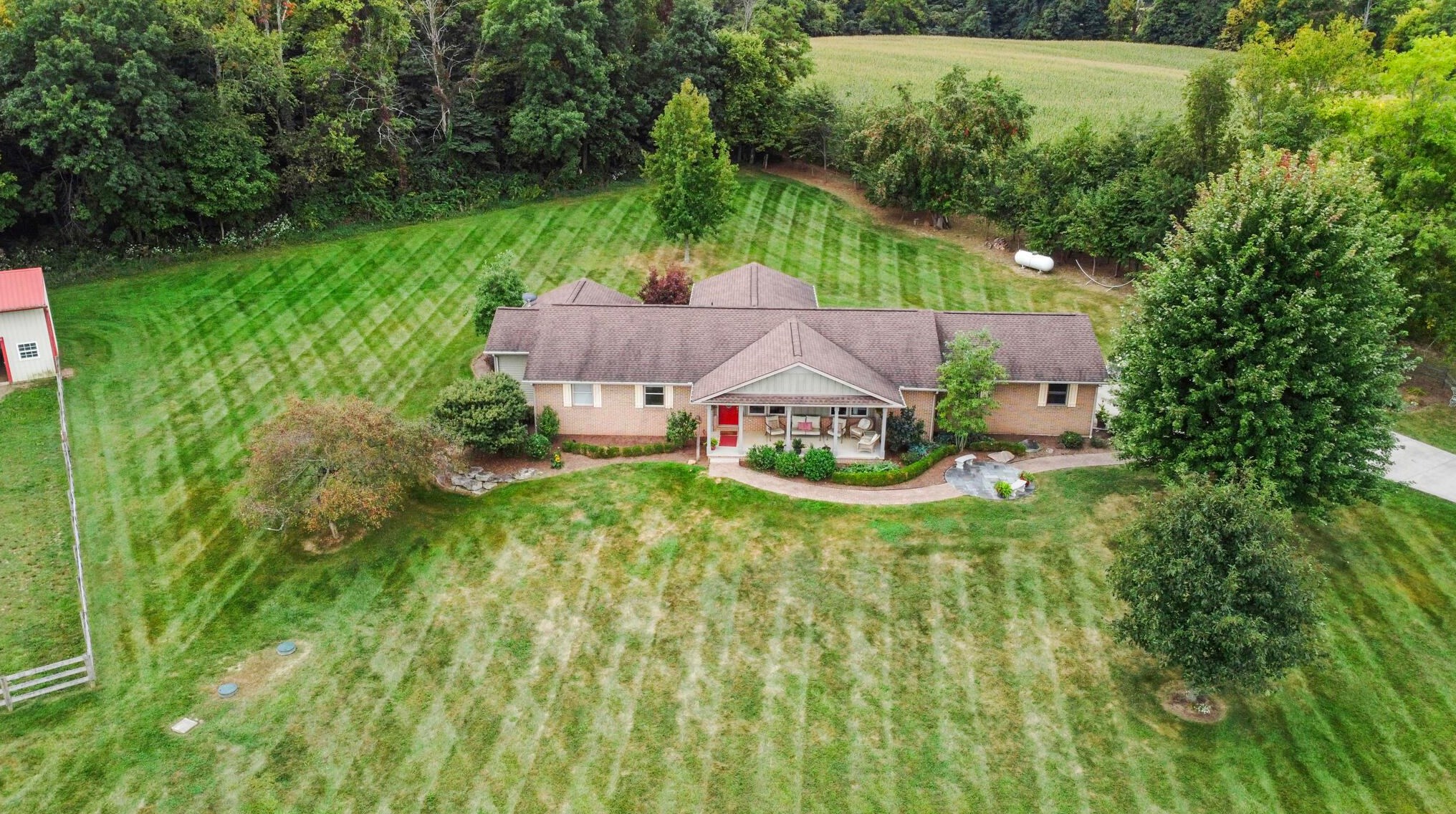 5773 Royalton Rd, Lancaster, OH 43130-9539