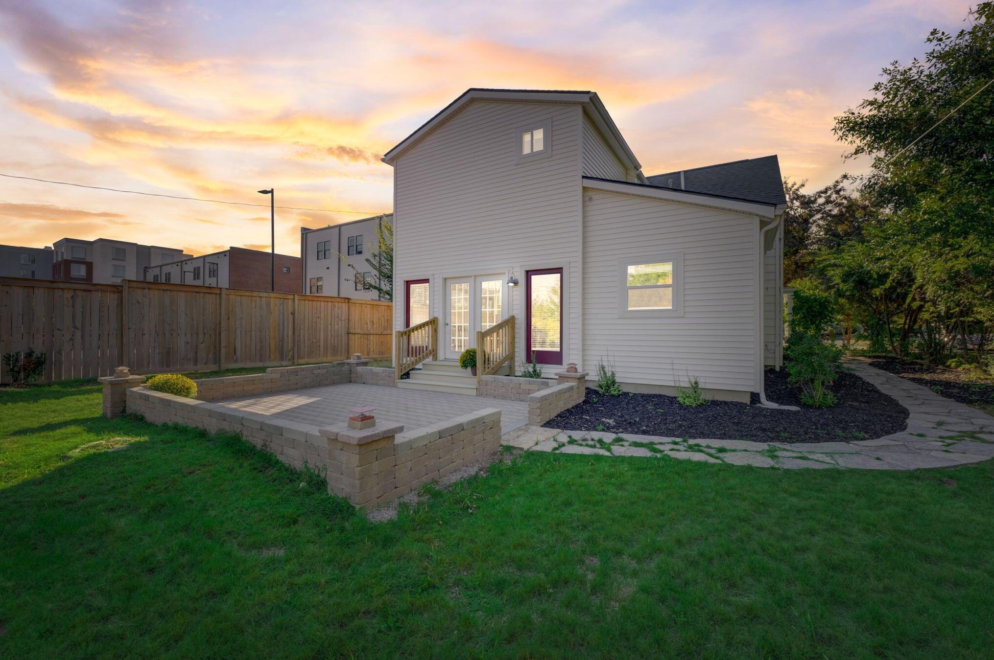 2512 Westmont Blvd, Columbus, OH 43221-3333