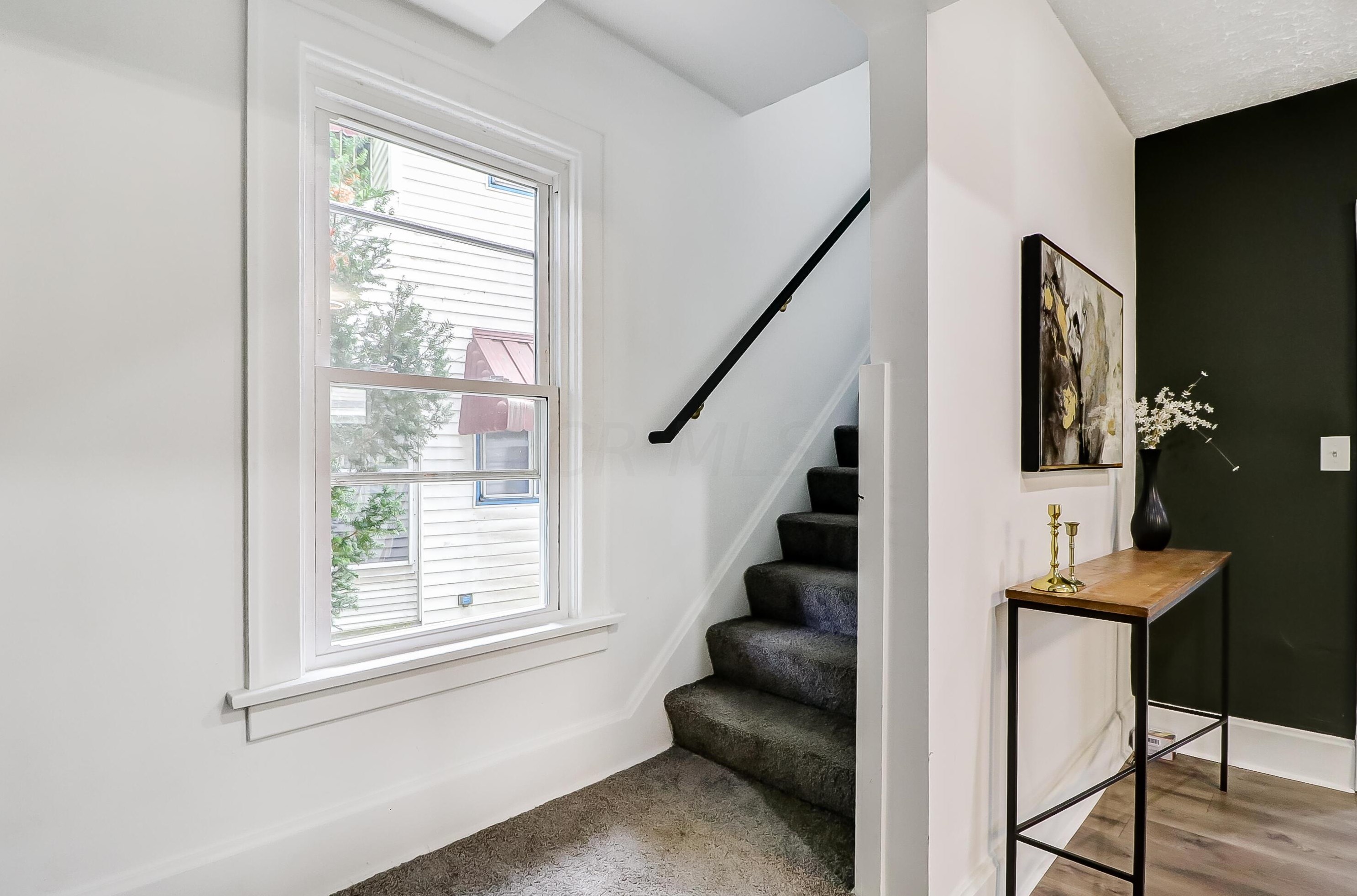 261 Eldon Ave, Columbus OH 43204-3702 exterior