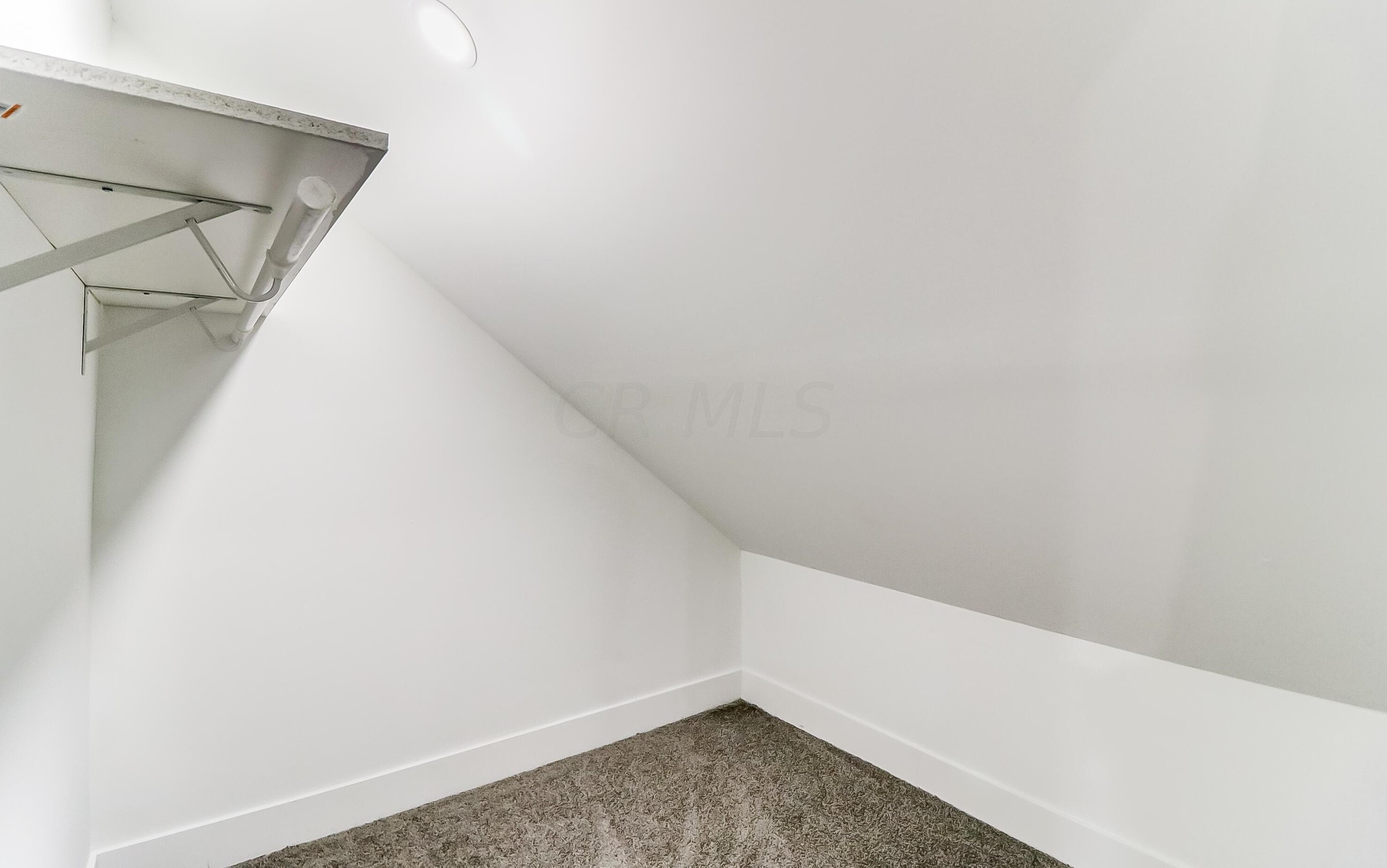 261 Eldon Ave, Columbus OH 43204-3702 exterior