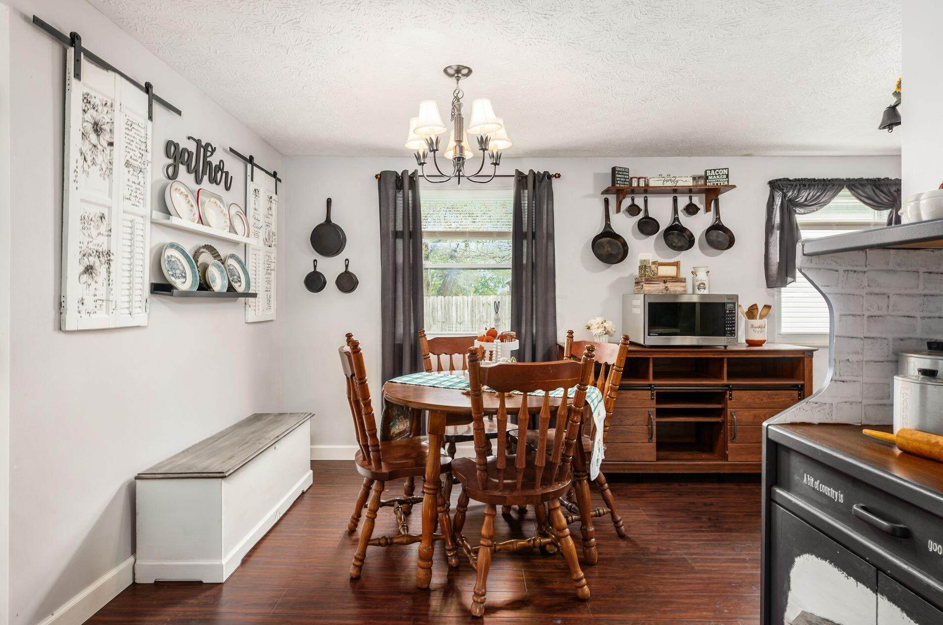 960 Obetz Rd, Columbus OH 43207-4716 exterior