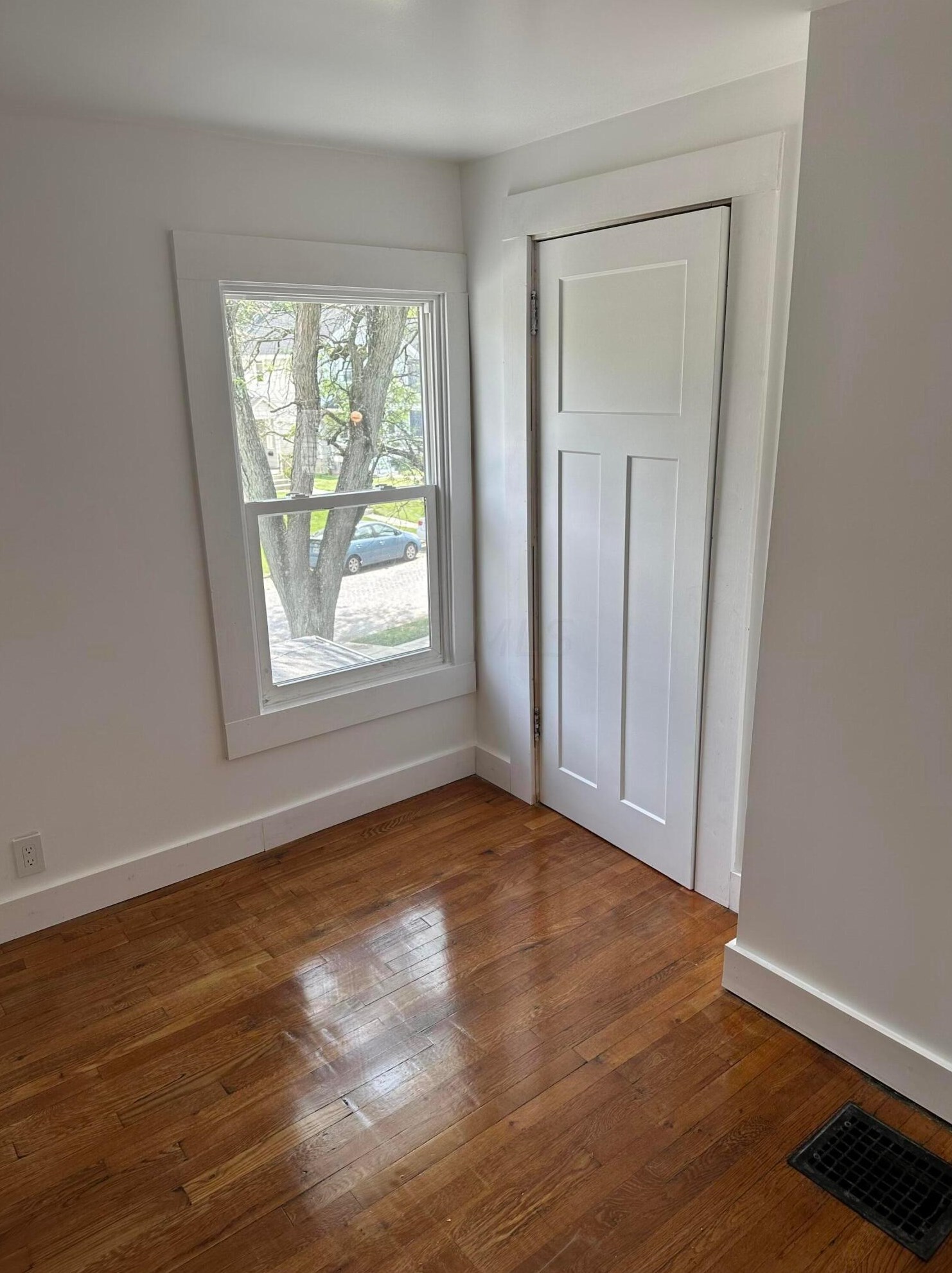 2871 Findley Ave, Columbus OH  43202-2319 exterior