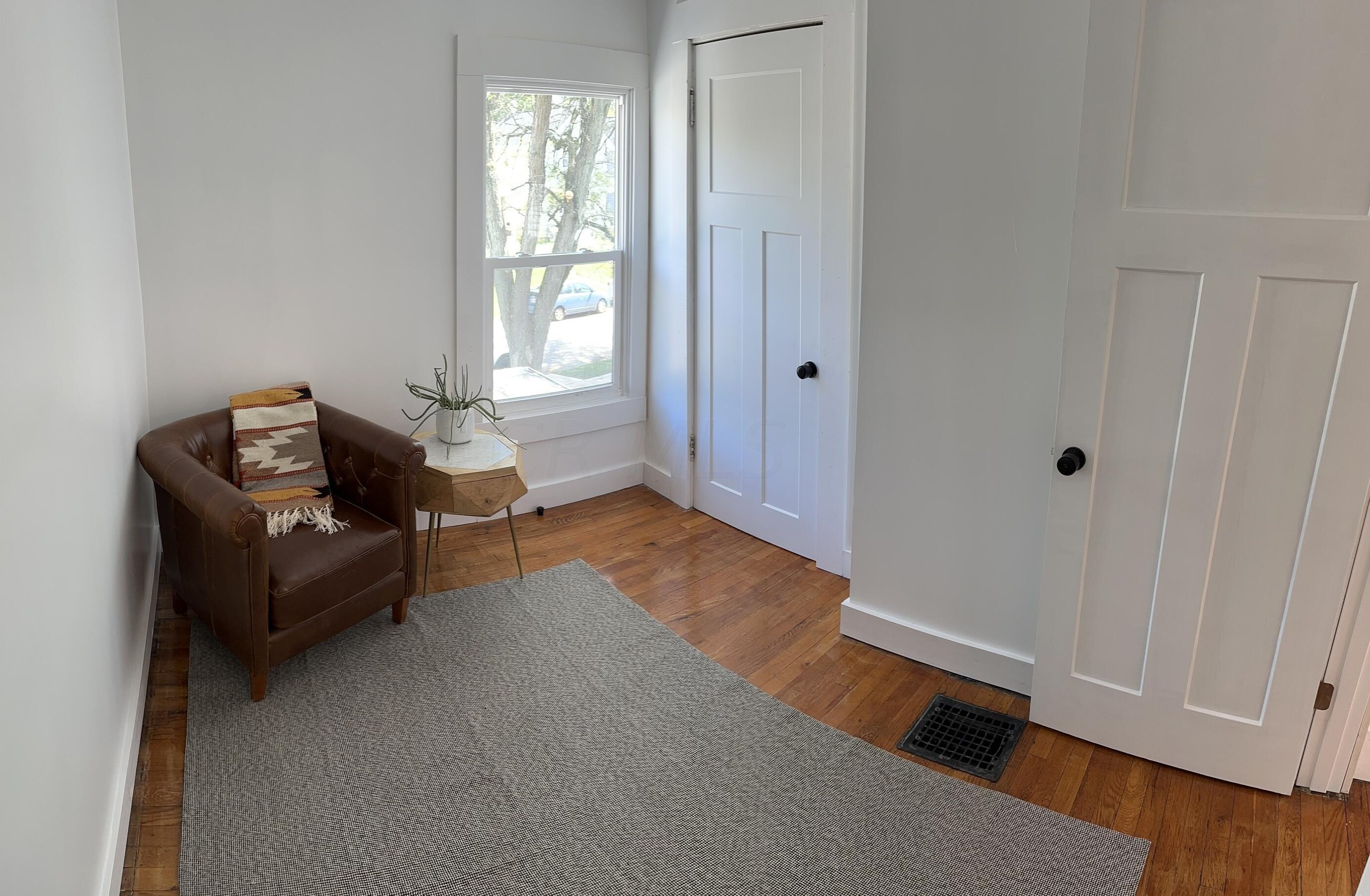 2871 Findley Ave, Columbus OH  43202-2319 exterior