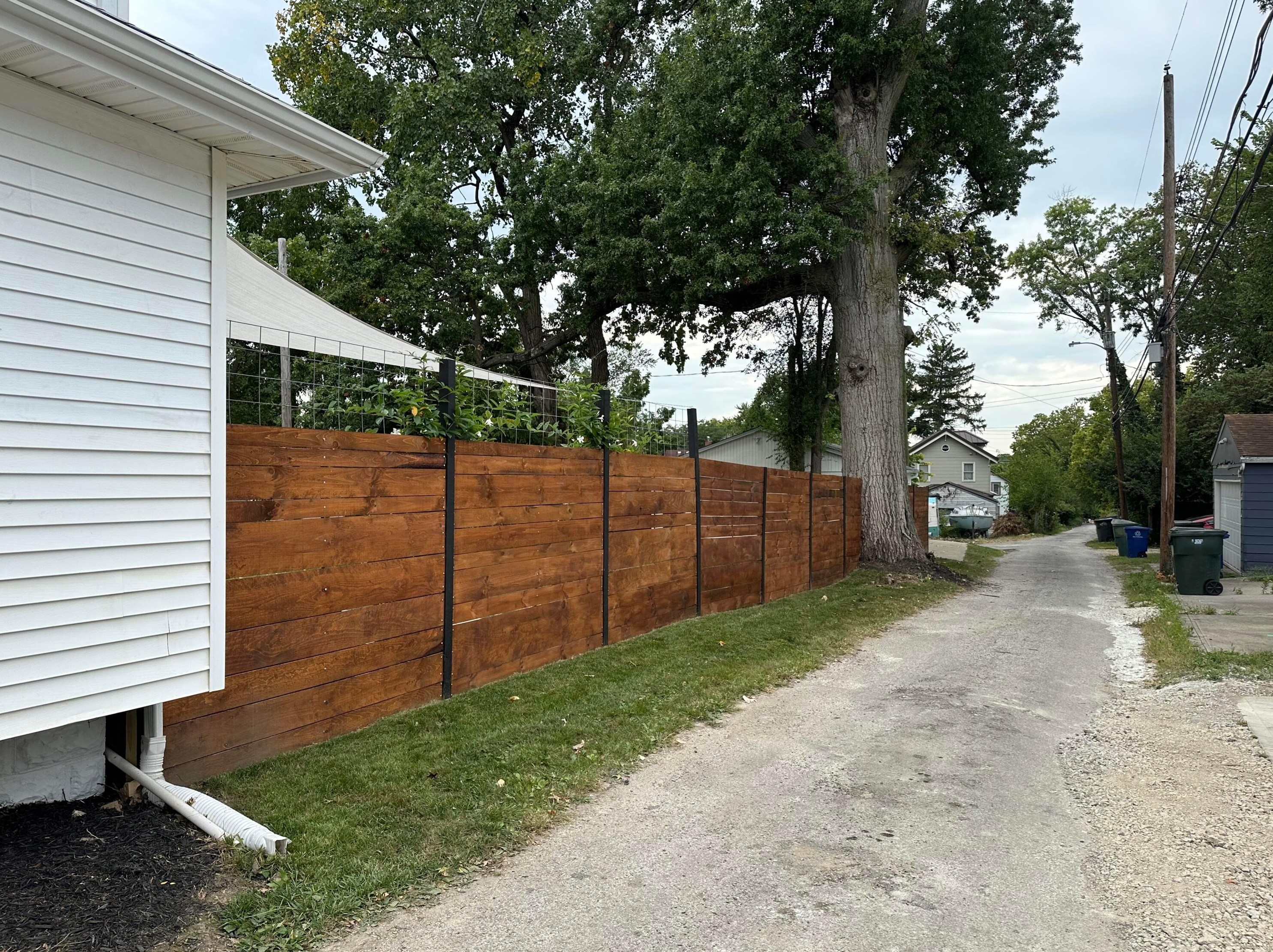 2871 Findley Ave, Columbus OH  43202-2319 exterior