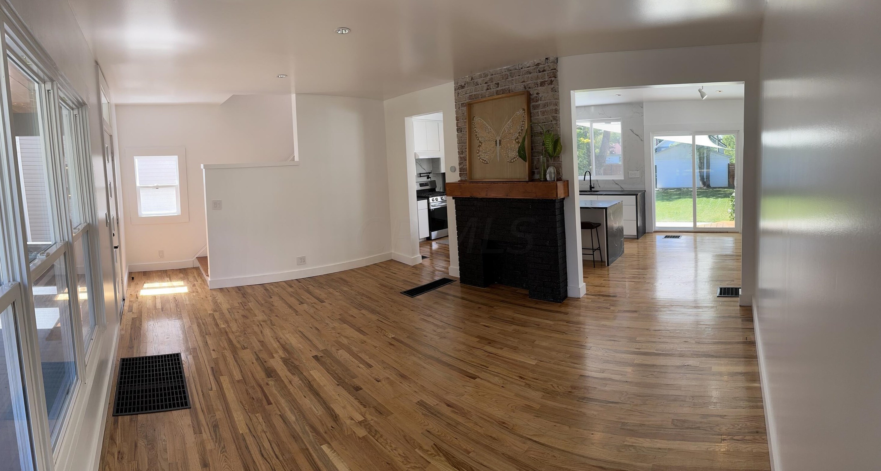 2871 Findley Ave, Columbus OH  43202-2319 exterior