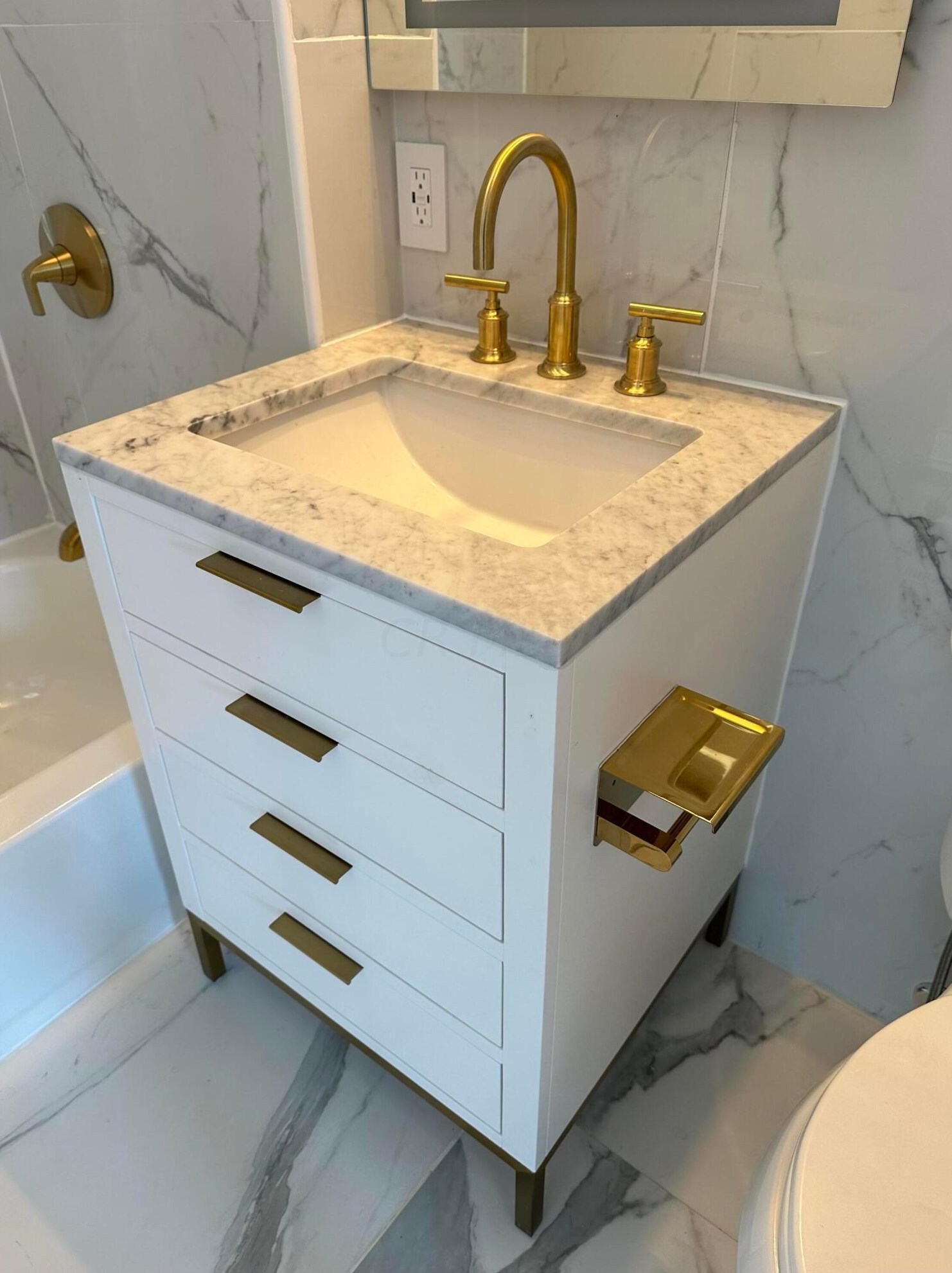 2871 Findley Ave, Columbus OH  43202-2319 exterior