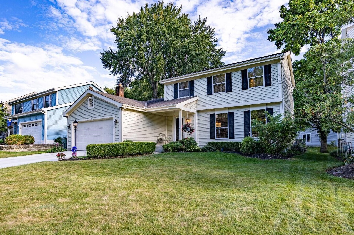 579 Indian Summer Dr, Columbus, OH 43214-1800