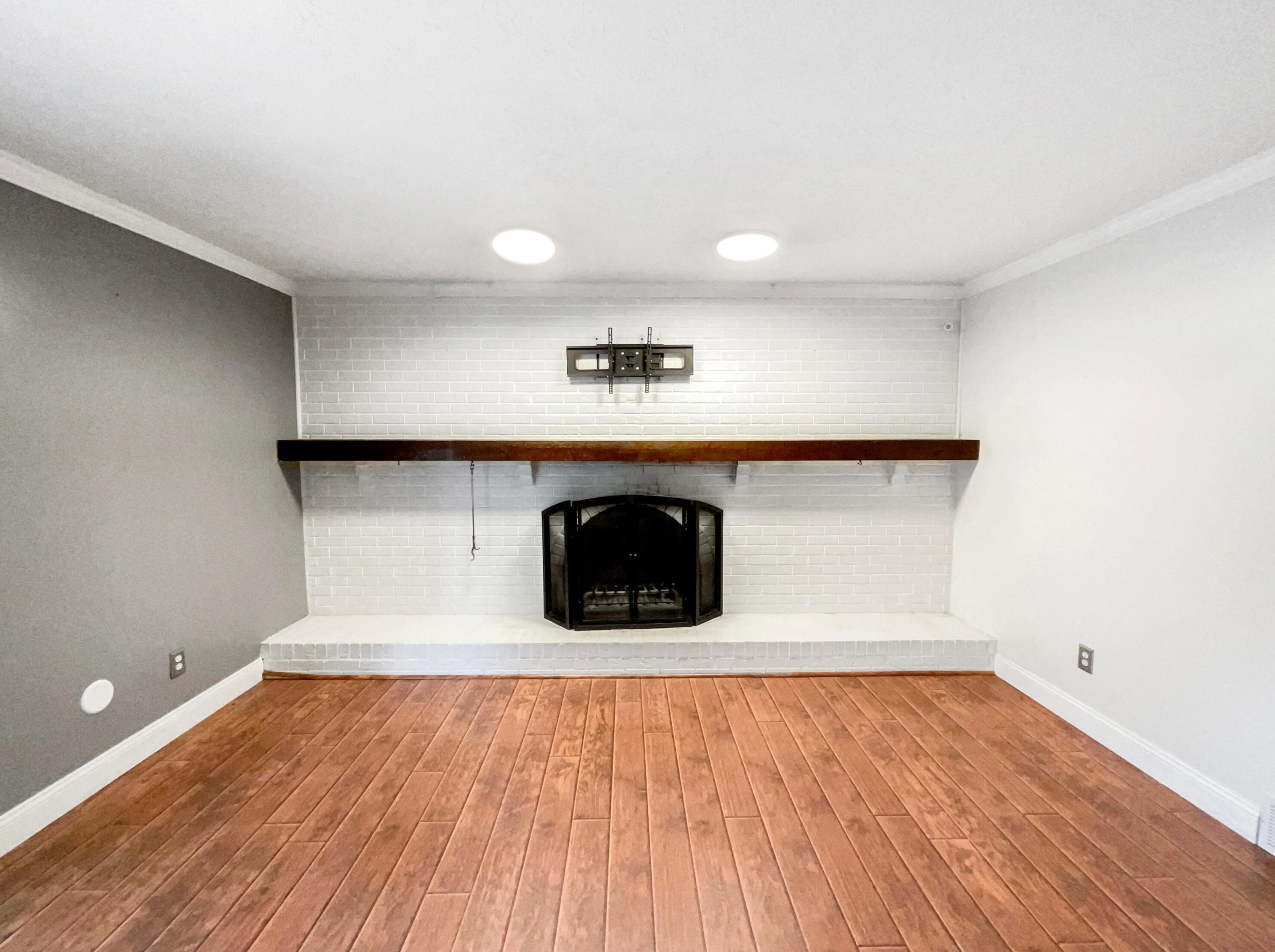 1737 Demorest Rd, Columbus OH  43228-6441 exterior