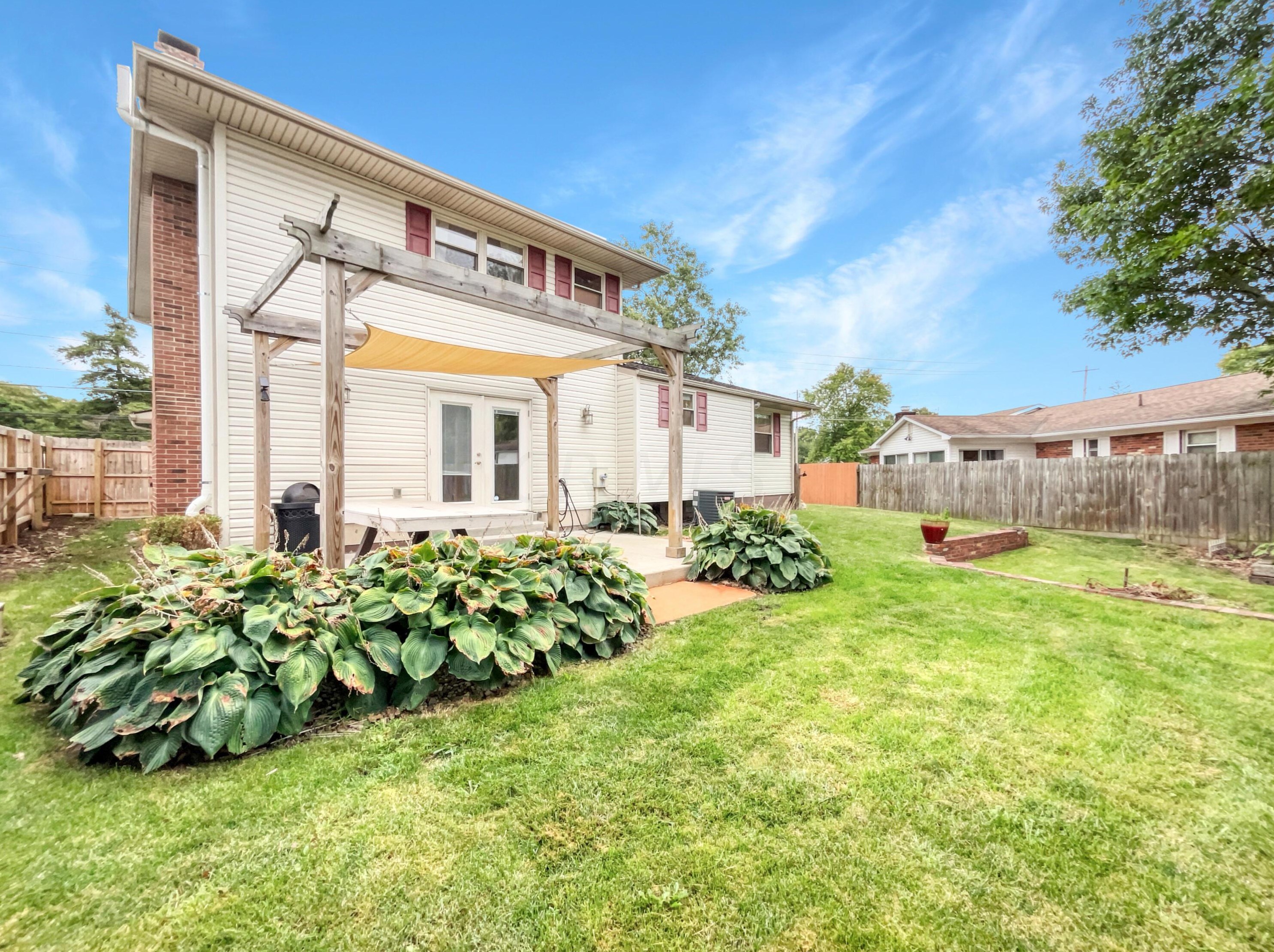 1737 Demorest Rd, Columbus OH  43228-6441 exterior