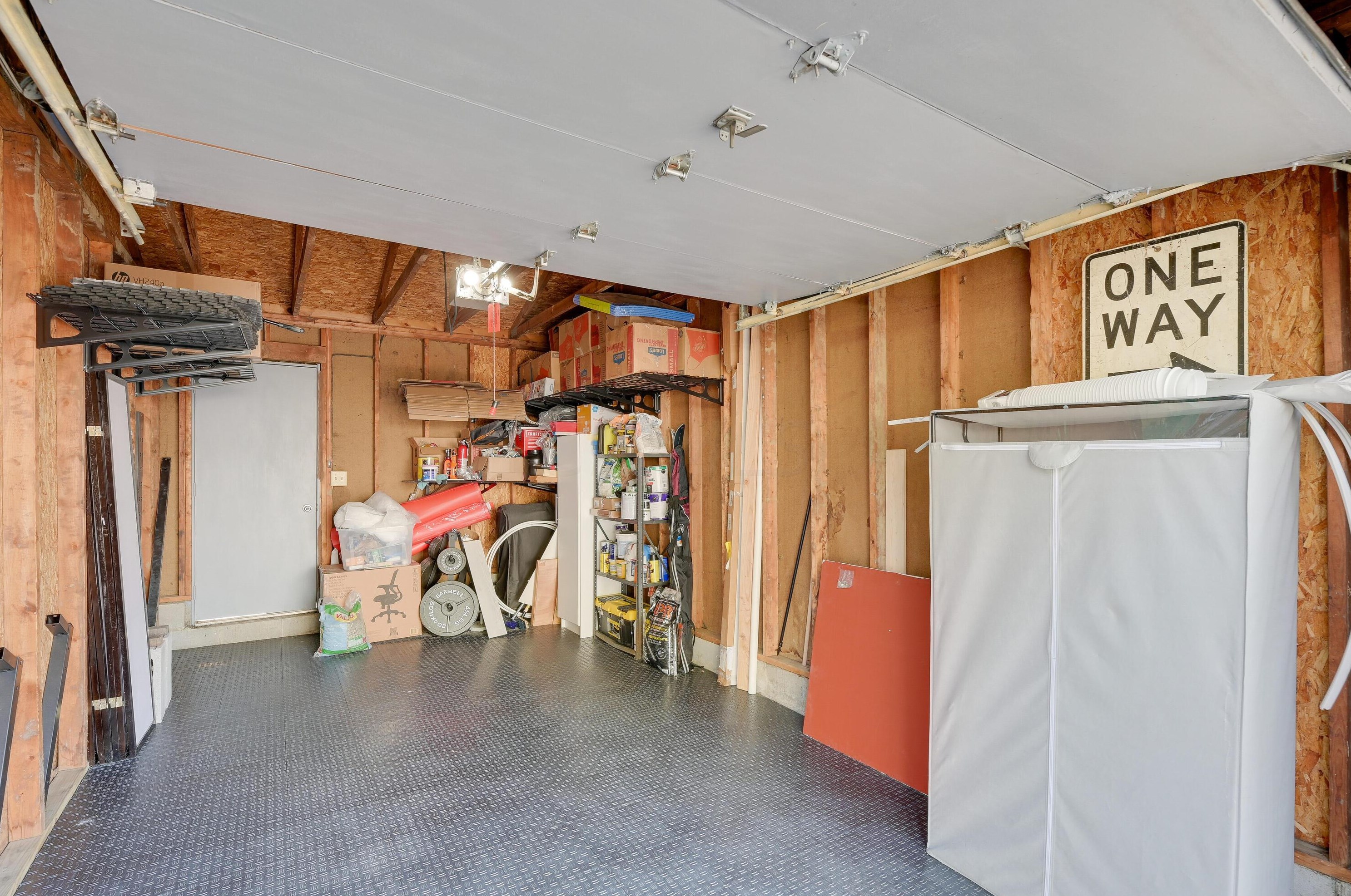 1064 Worthington Woods Blvd, Columbus OH  43085-1565 exterior