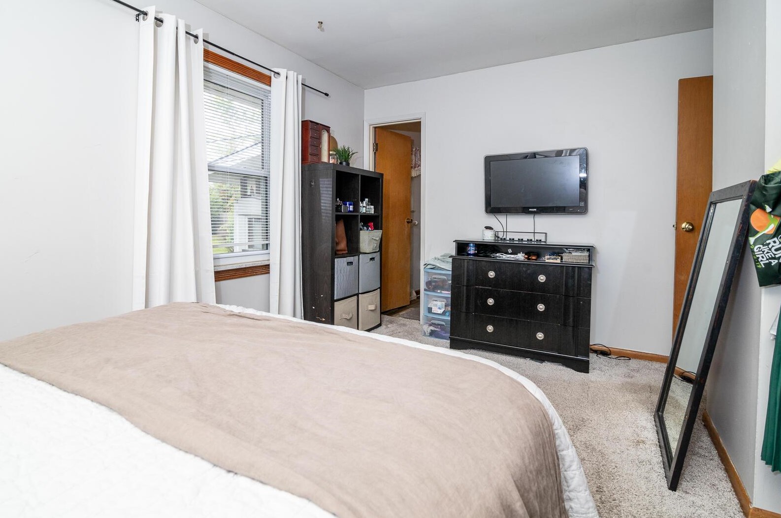 5393 Fullerton Dr, Columbus OH 43232-6218 exterior