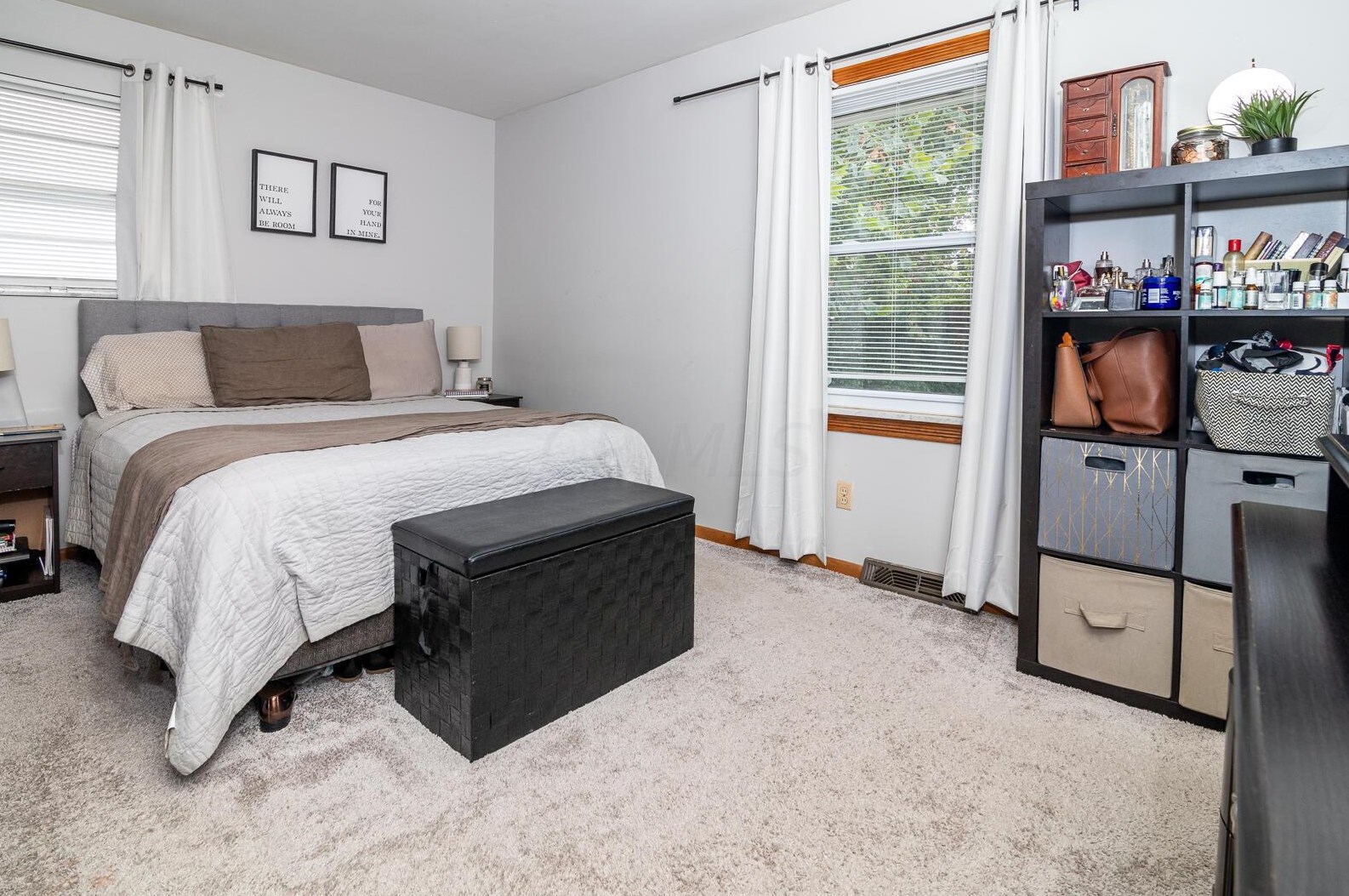 5393 Fullerton Dr, Columbus OH 43232-6218 exterior