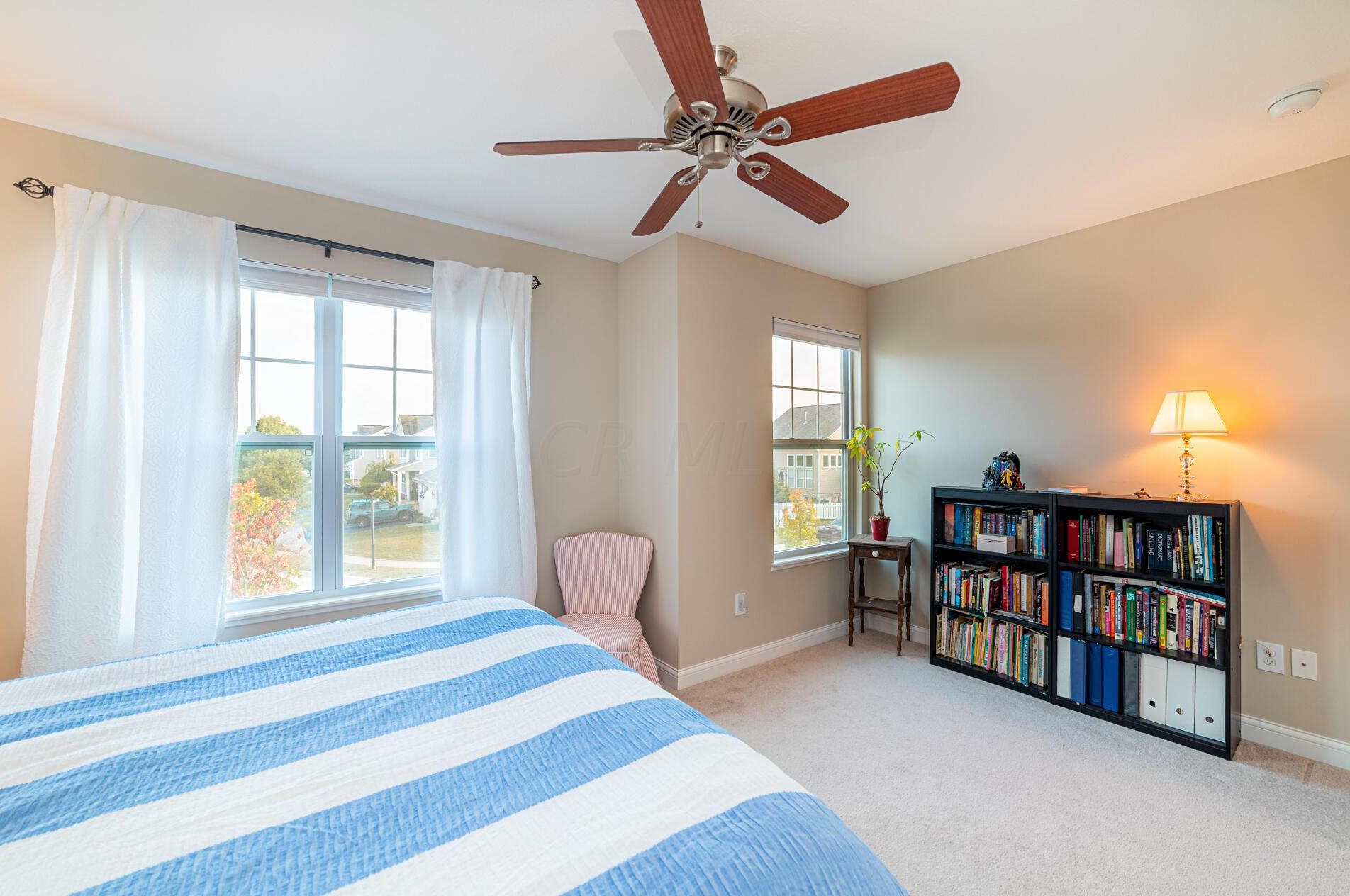 6246 Stockton Trl Way, Columbus OH 43213-4448 exterior