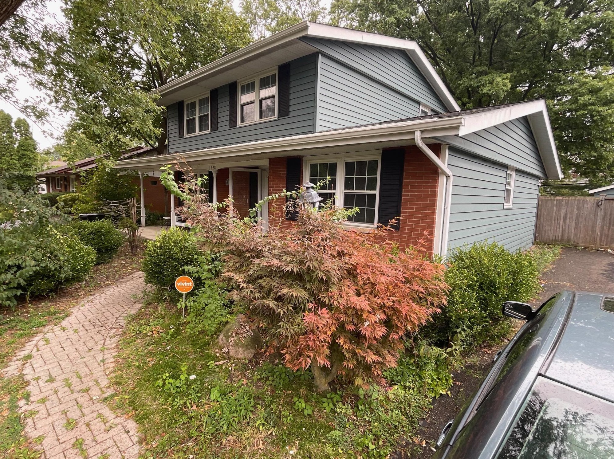 1328 Chesterton Ln, Columbus, OH 43229-2618