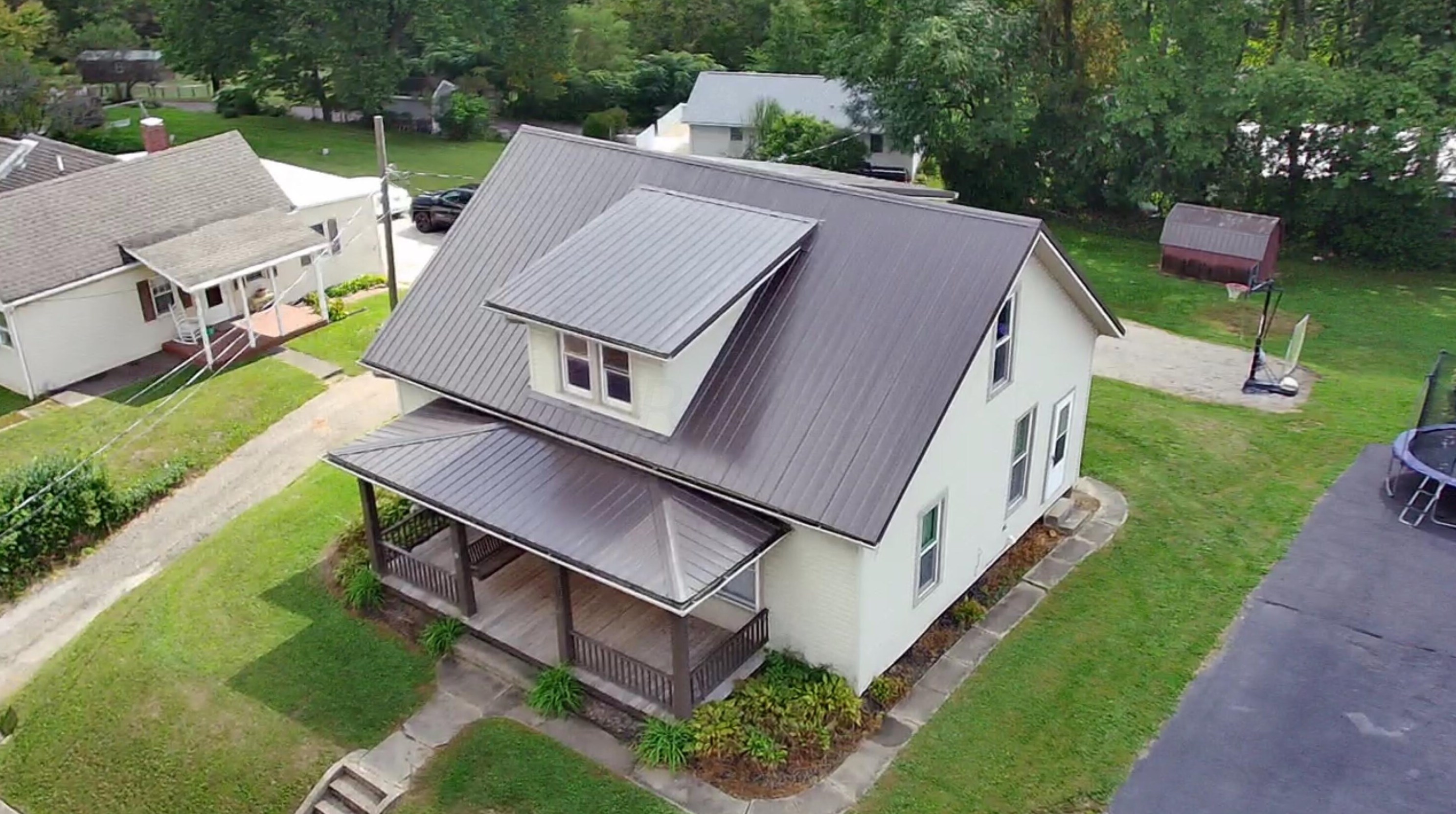 208 E Main St, Somerset, OH 43783