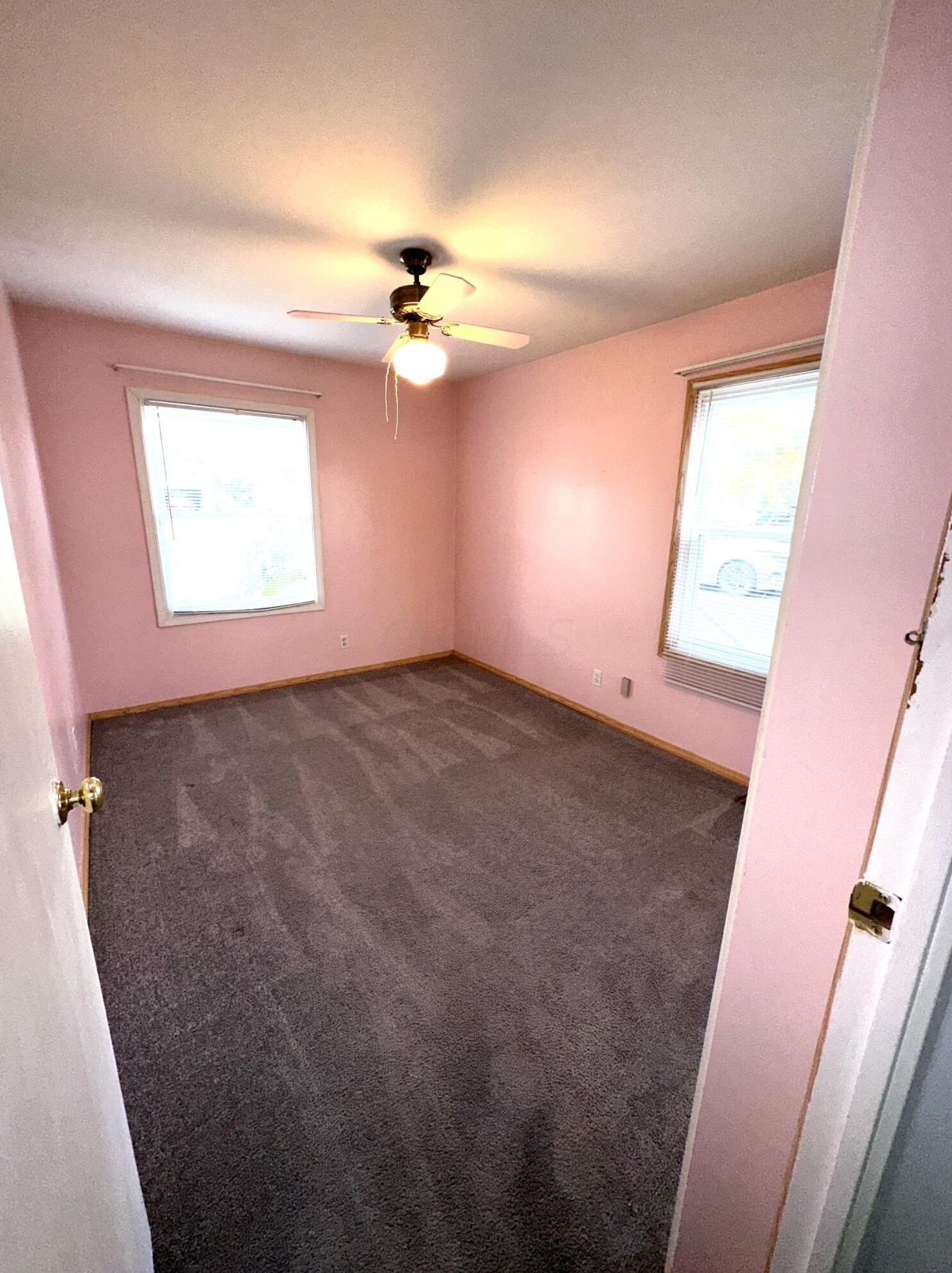 500 Murray Hl Rd, Columbus OH 43228-4912 exterior