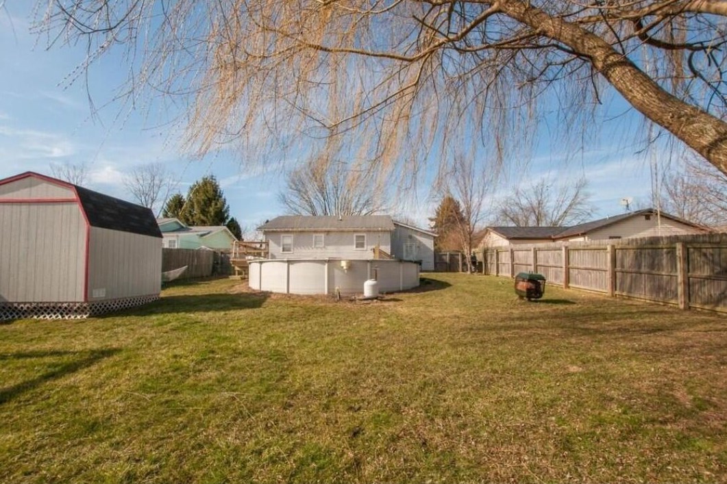 318 Andrew Ct, London, OH 43140