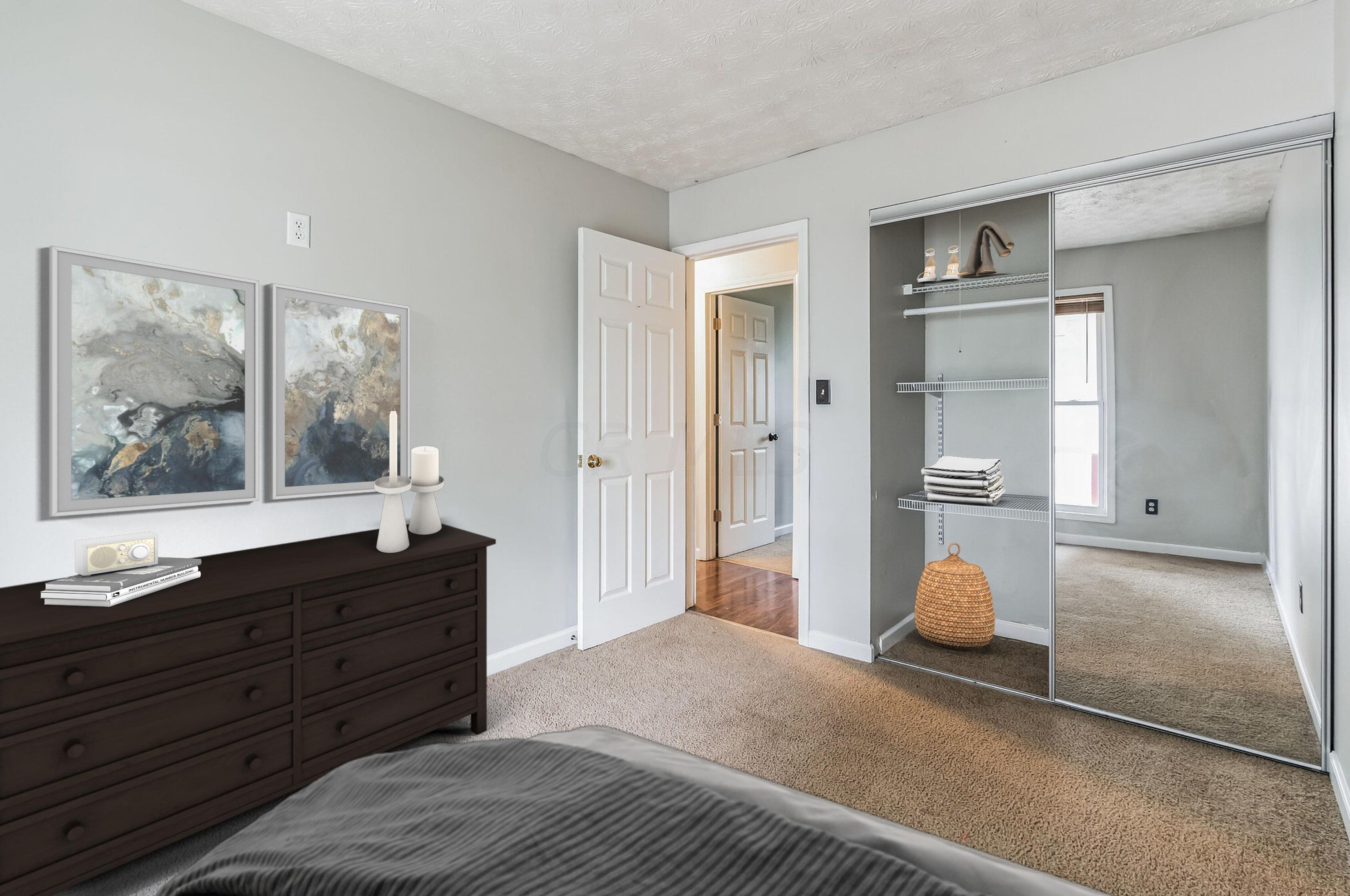 2495 Jeri Ave, Columbus OH  43219-1338 exterior