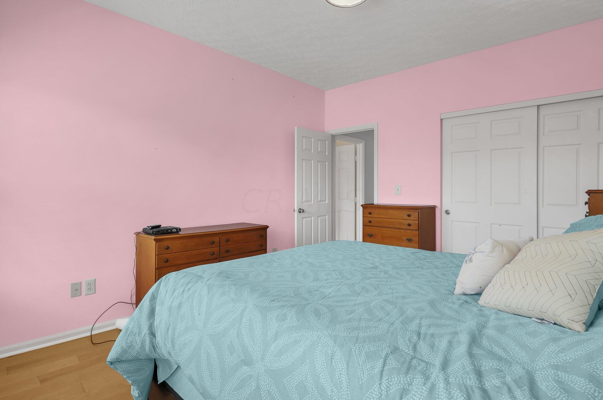 3477 Fishinger Mill Dr, Hilliard OH 43026-9310 exterior