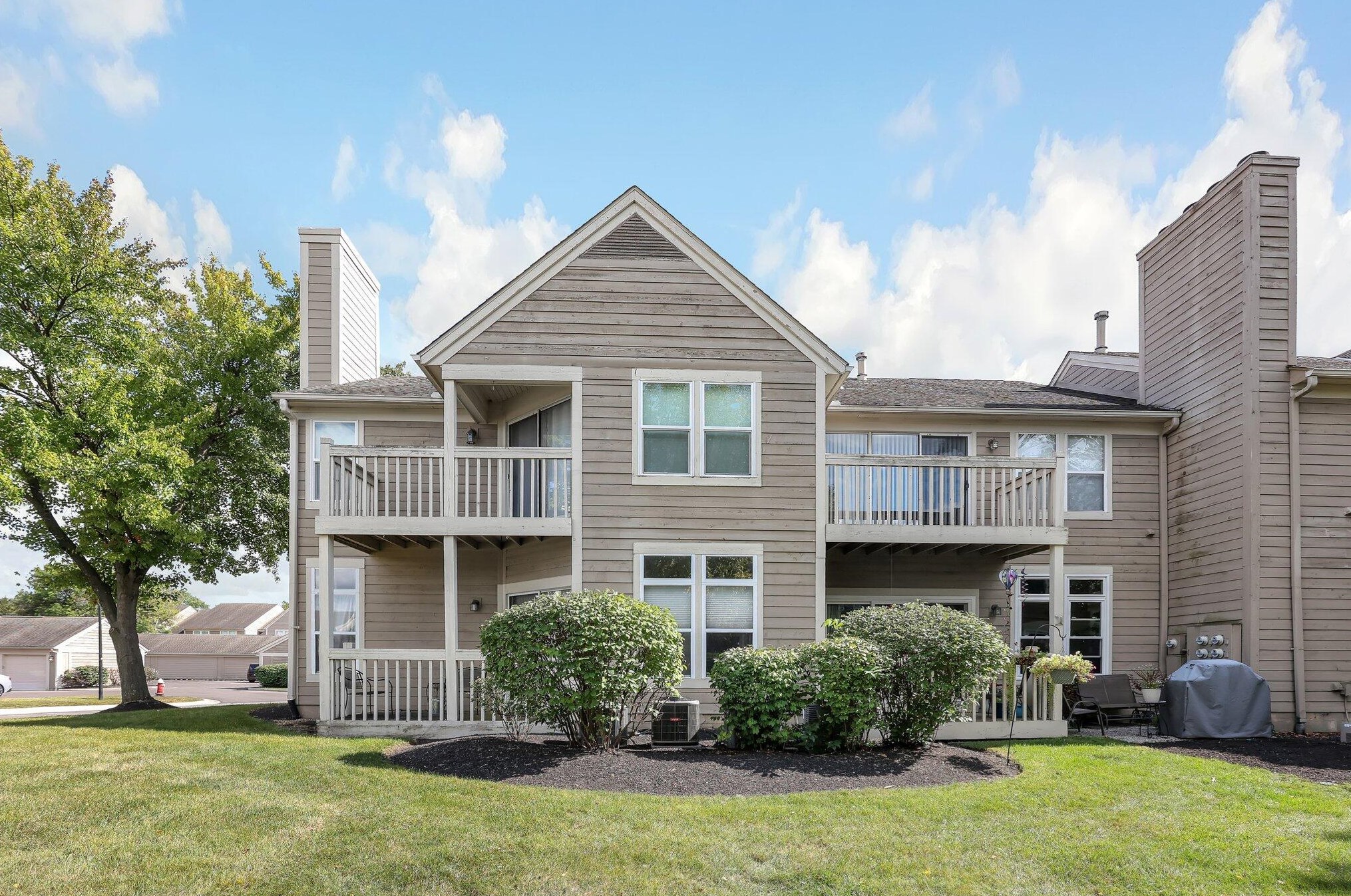3477 Fishinger Mill Dr, Hilliard, OH 43026-9381