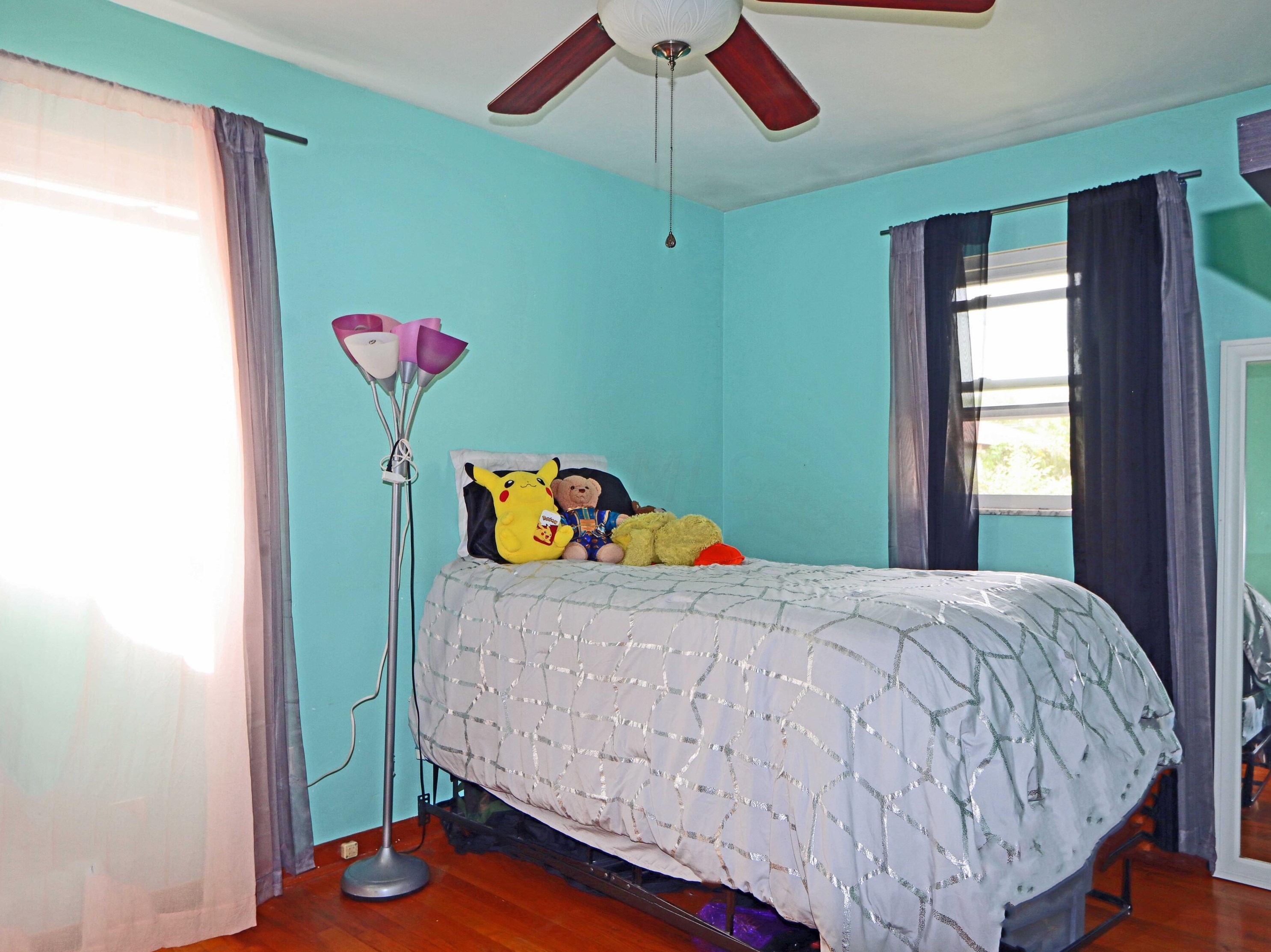 1521 Cunard Rd, Columbus OH 43227-3277 exterior