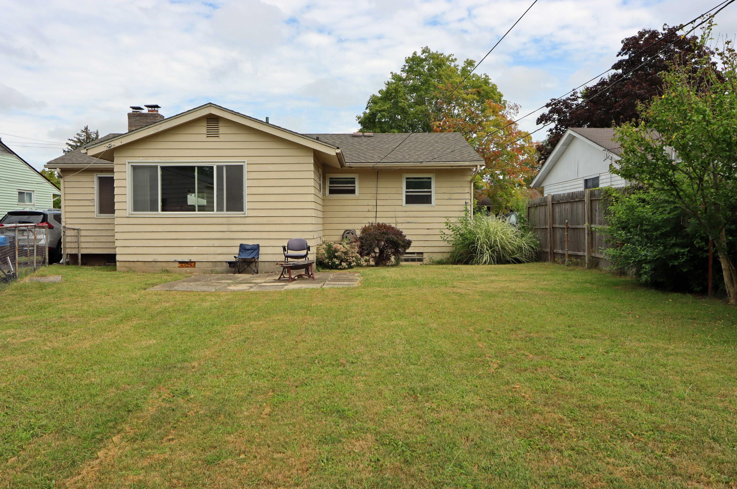 1521 Cunard Rd, Columbus OH 43227-3277 exterior