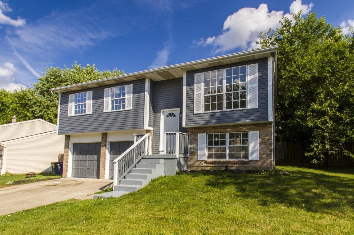 2699 Moonlight Ln, Columbus, OH 43207-4677