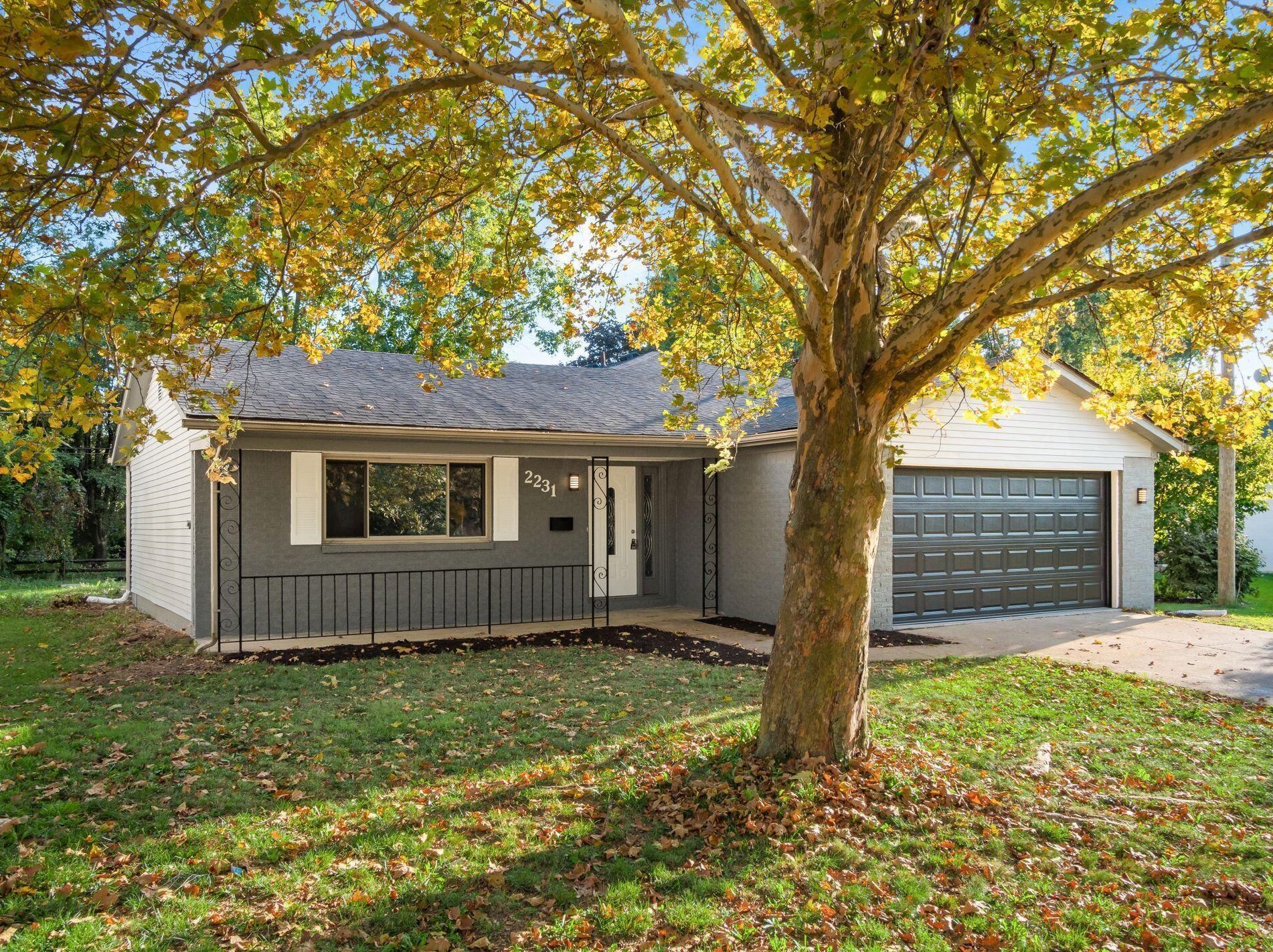 2231 Teakwood Dr, Columbus, OH 43229-3910
