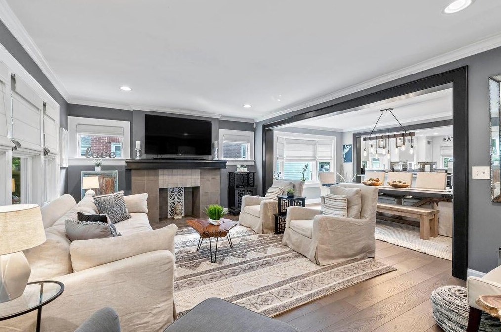 2561 Bryden Rd, Columbus OH 43205-1729 exterior