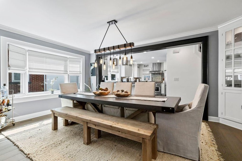 2561 Bryden Rd, Columbus OH 43205-1729 exterior