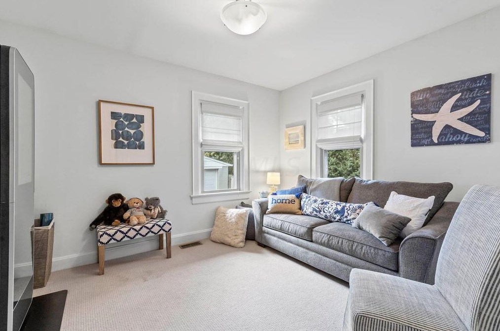 2561 Bryden Rd, Columbus OH 43205-1729 exterior