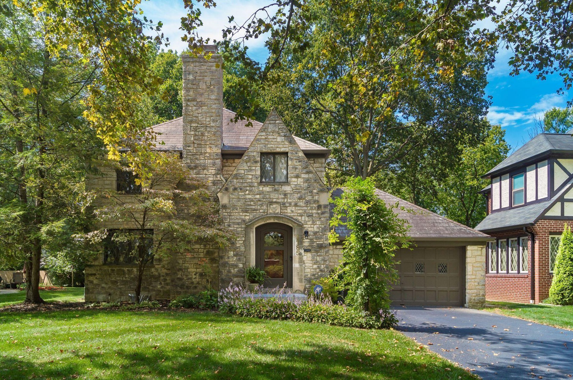 1185 Kingslea Rd, Columbus, OH 43209-2909