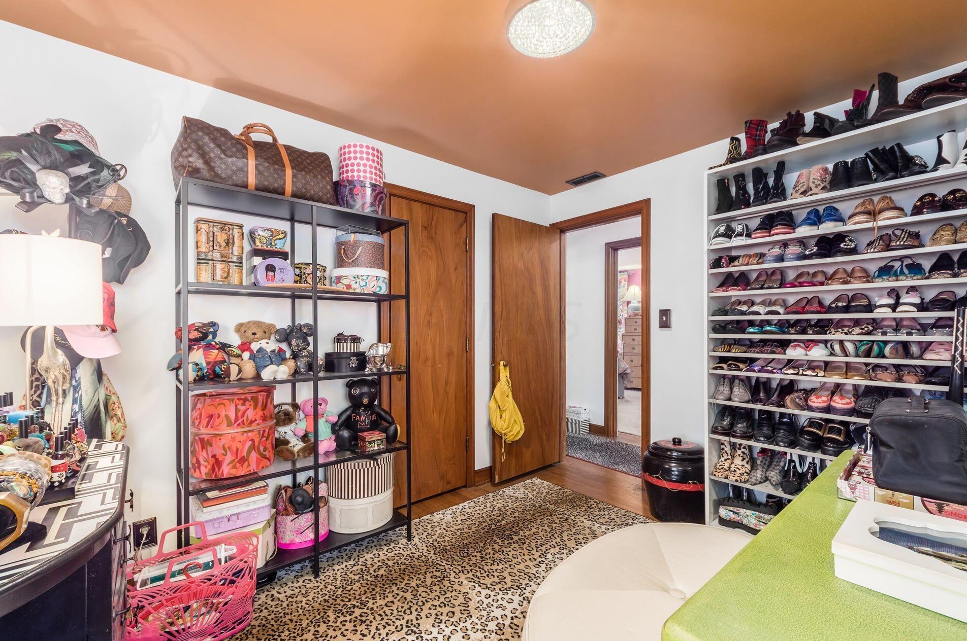 1185 Kingslea Rd, Columbus OH exterior