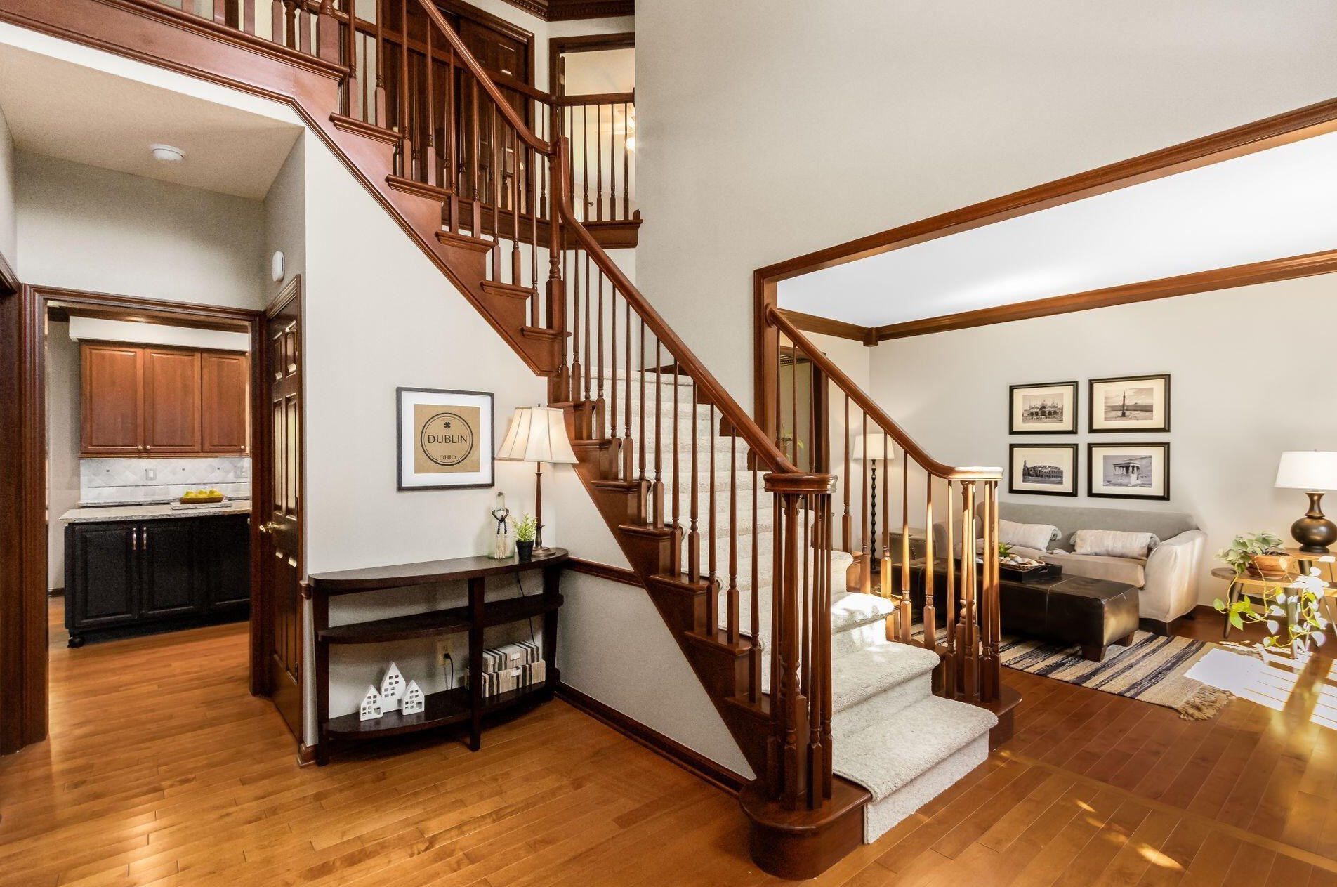 5036 Ballybridge Dr, Dublin, OH 43017-8201