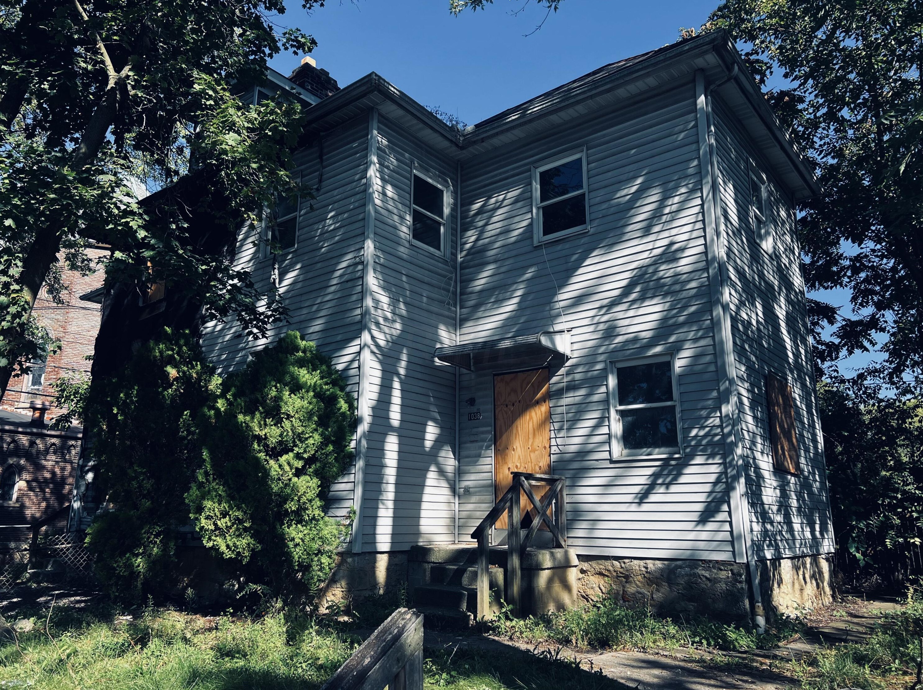 1036 Newton St, Columbus, OH 43205-2730