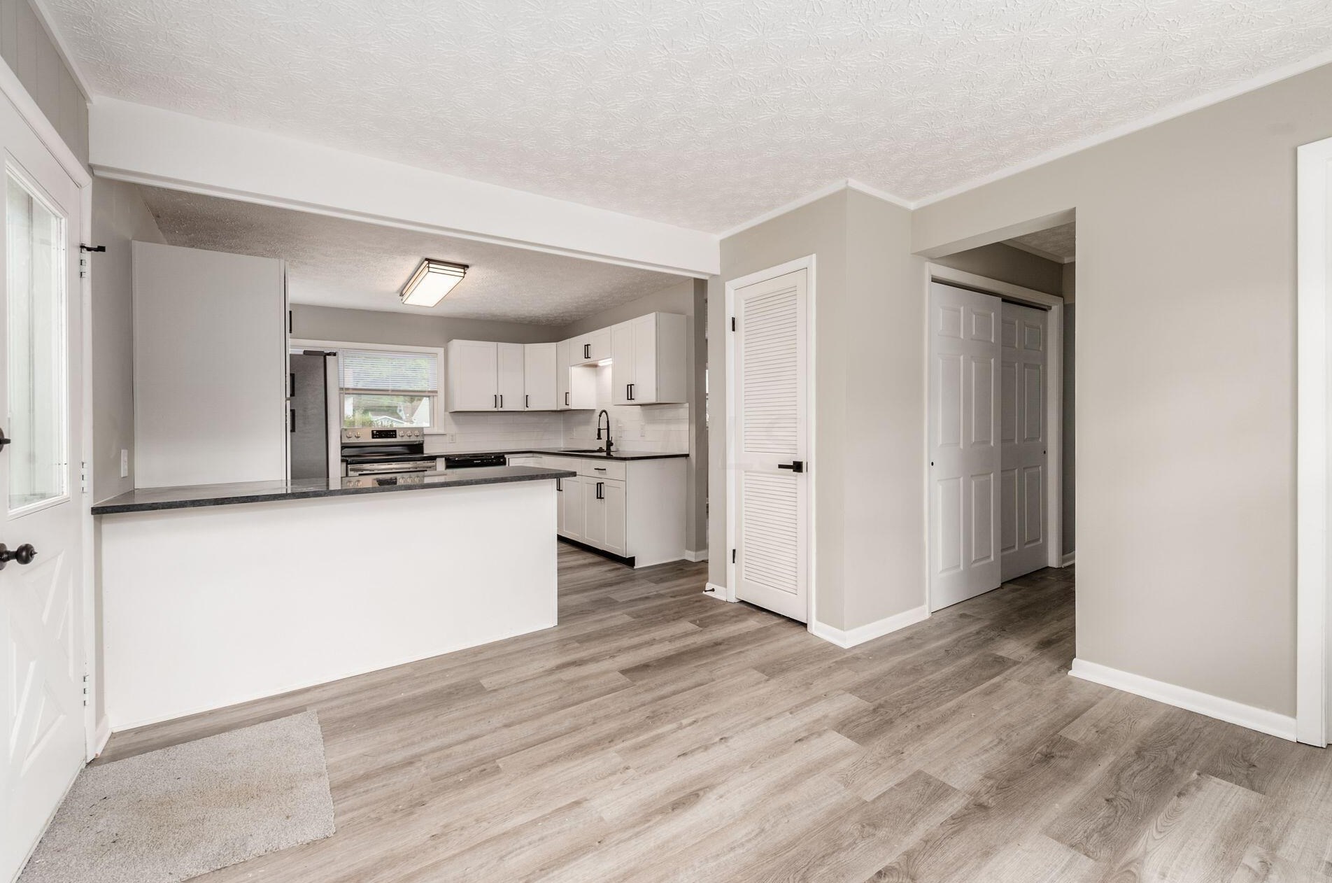 4818 Calvin Dr, Columbus OH 43227-2130 exterior