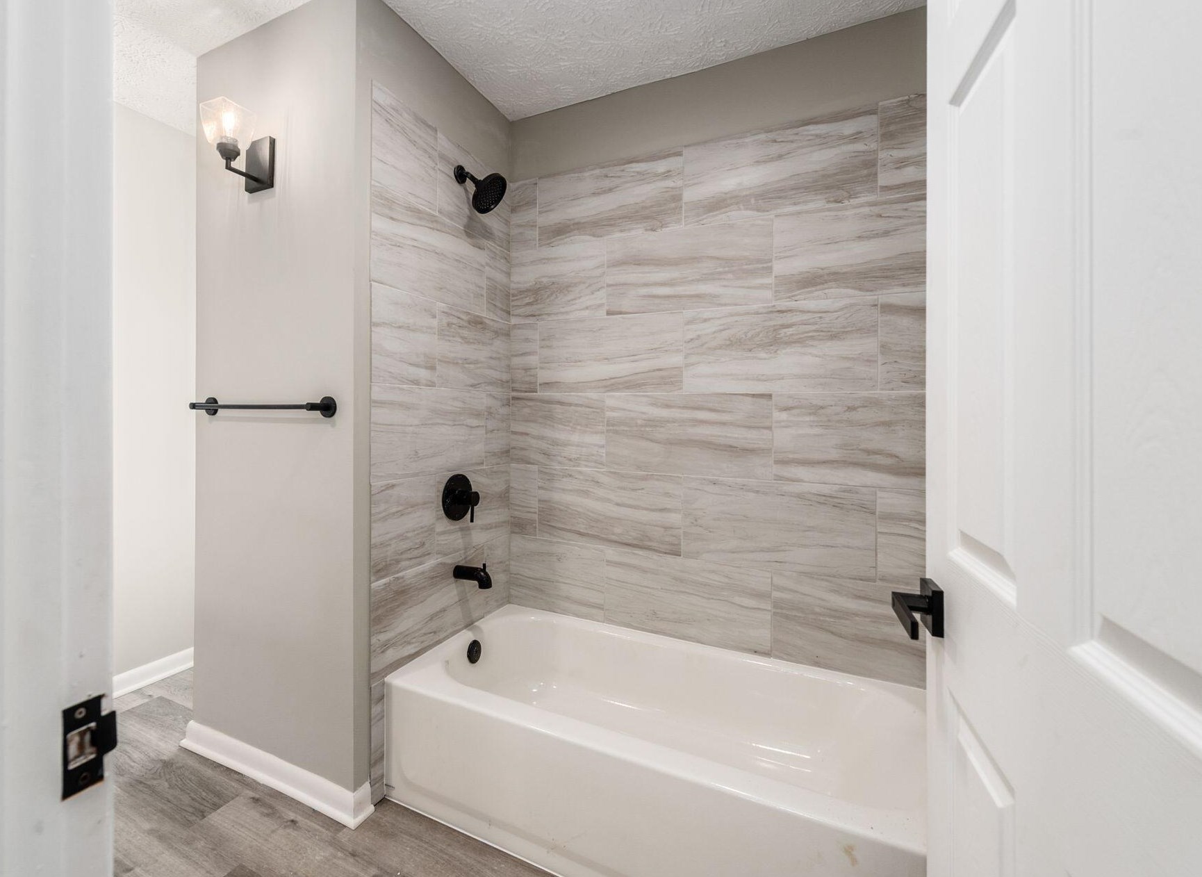 4818 Calvin Dr, Columbus OH 43227-2130 exterior