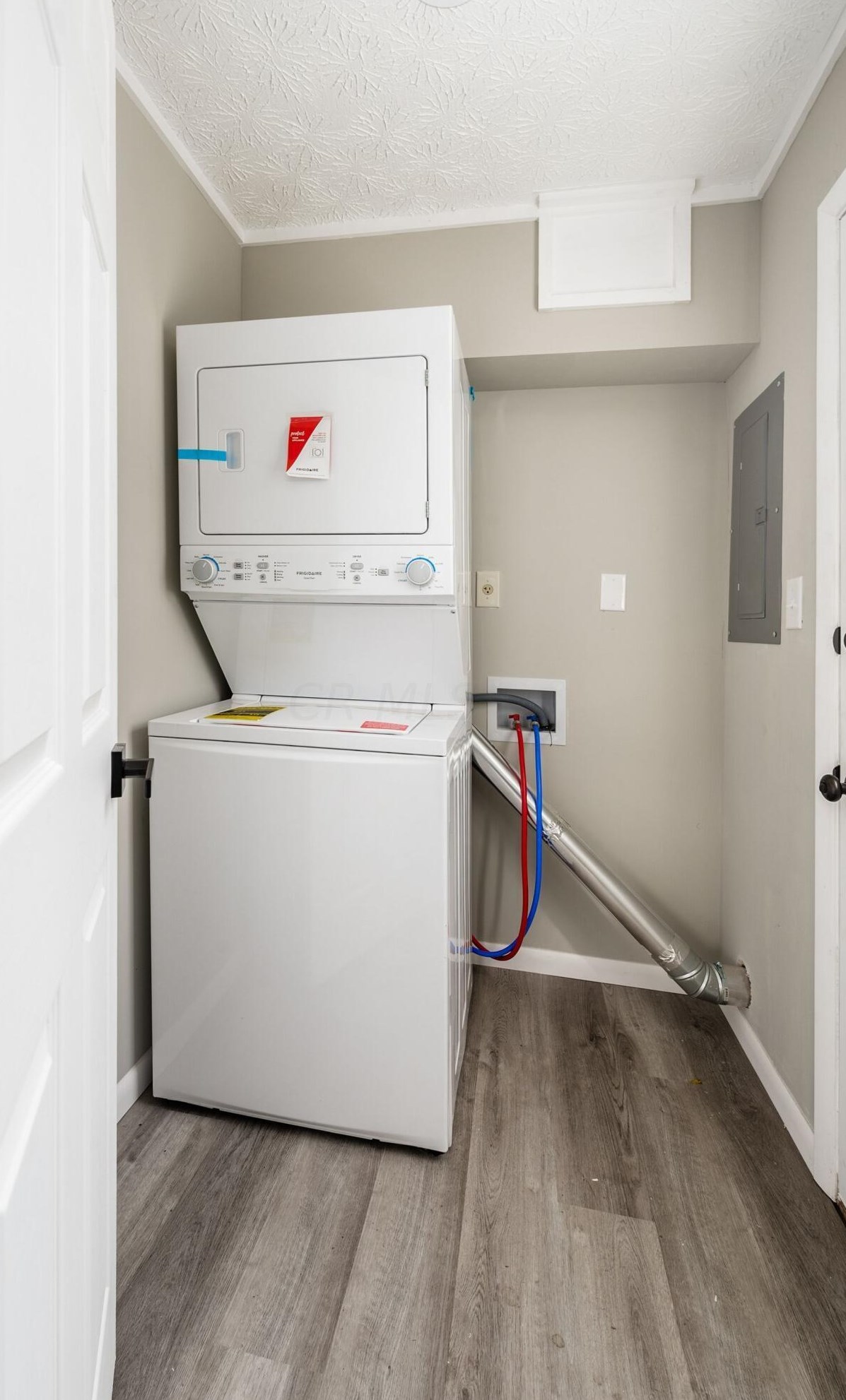 4818 Calvin Dr, Columbus OH 43227-2130 exterior