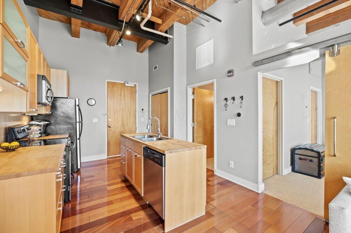 150 E Main St #312, Columbus, OH 43215