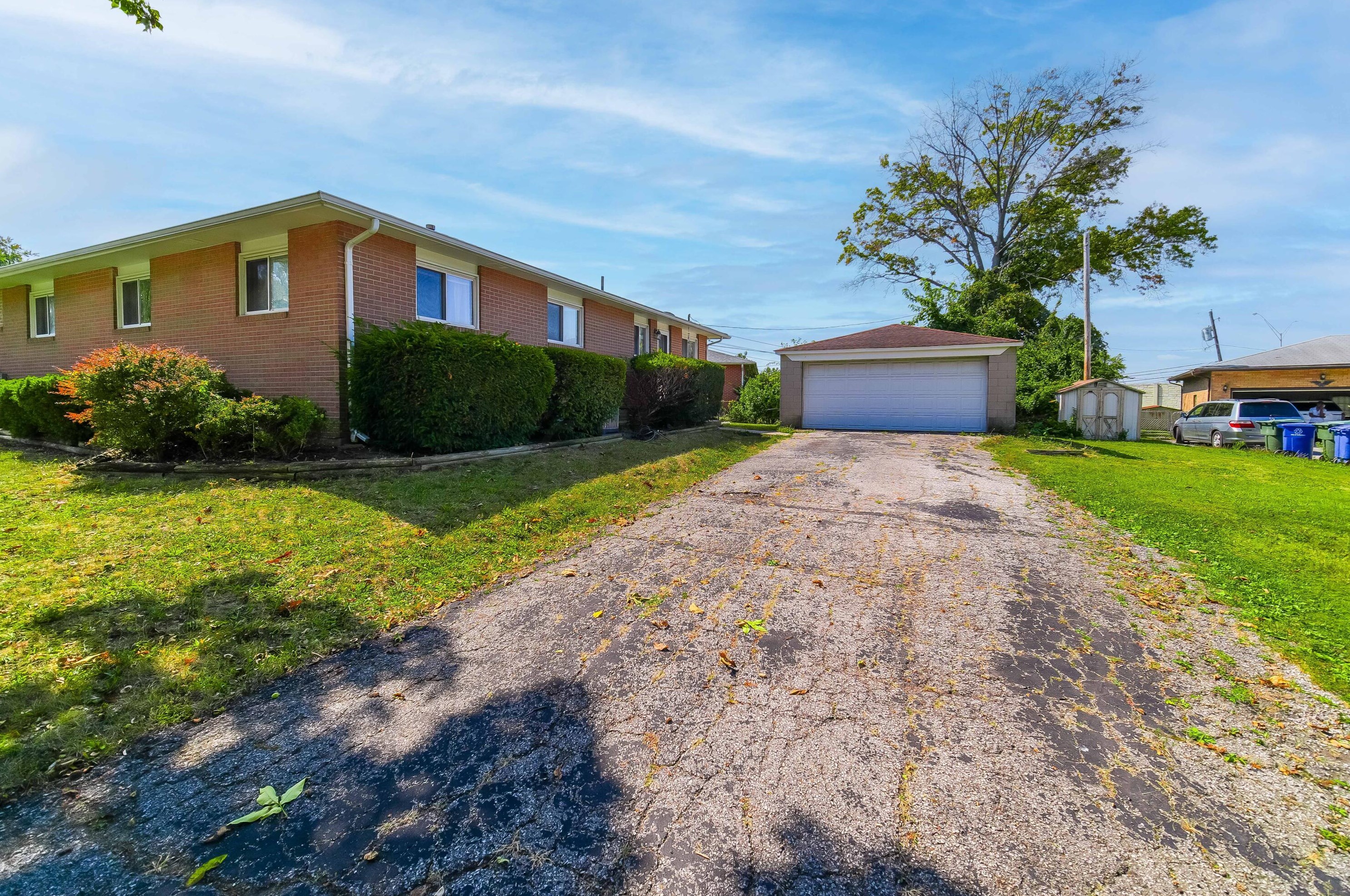 5139 Kingshill Dr, Columbus OH 43229-5509 exterior