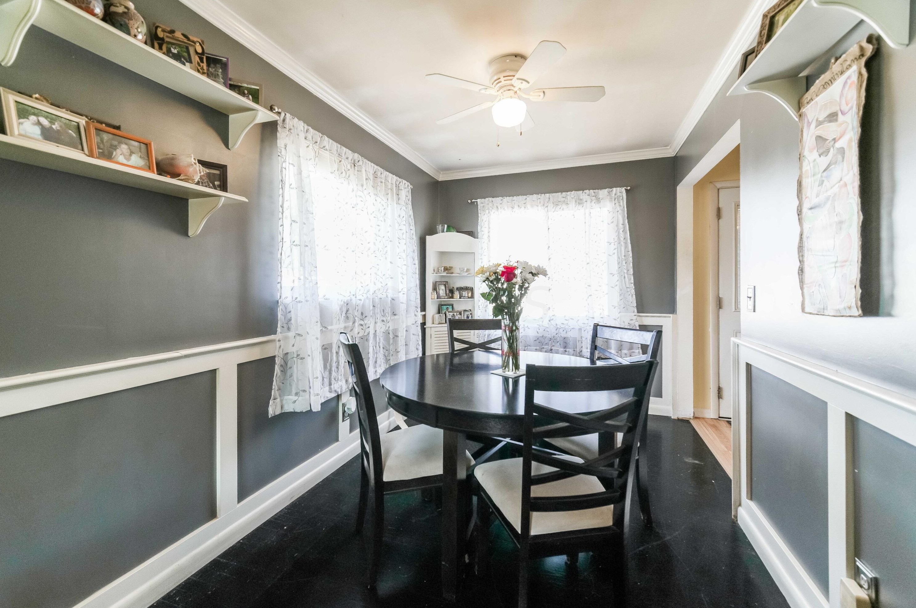 5139 Kingshill Dr, Columbus OH 43229-5509 exterior