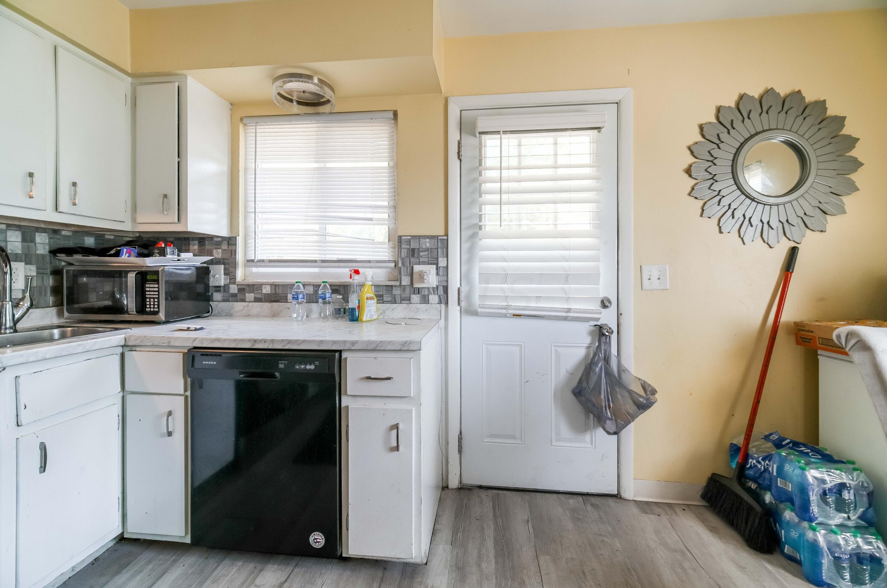 5139 Kingshill Dr, Columbus OH 43229-5509 exterior